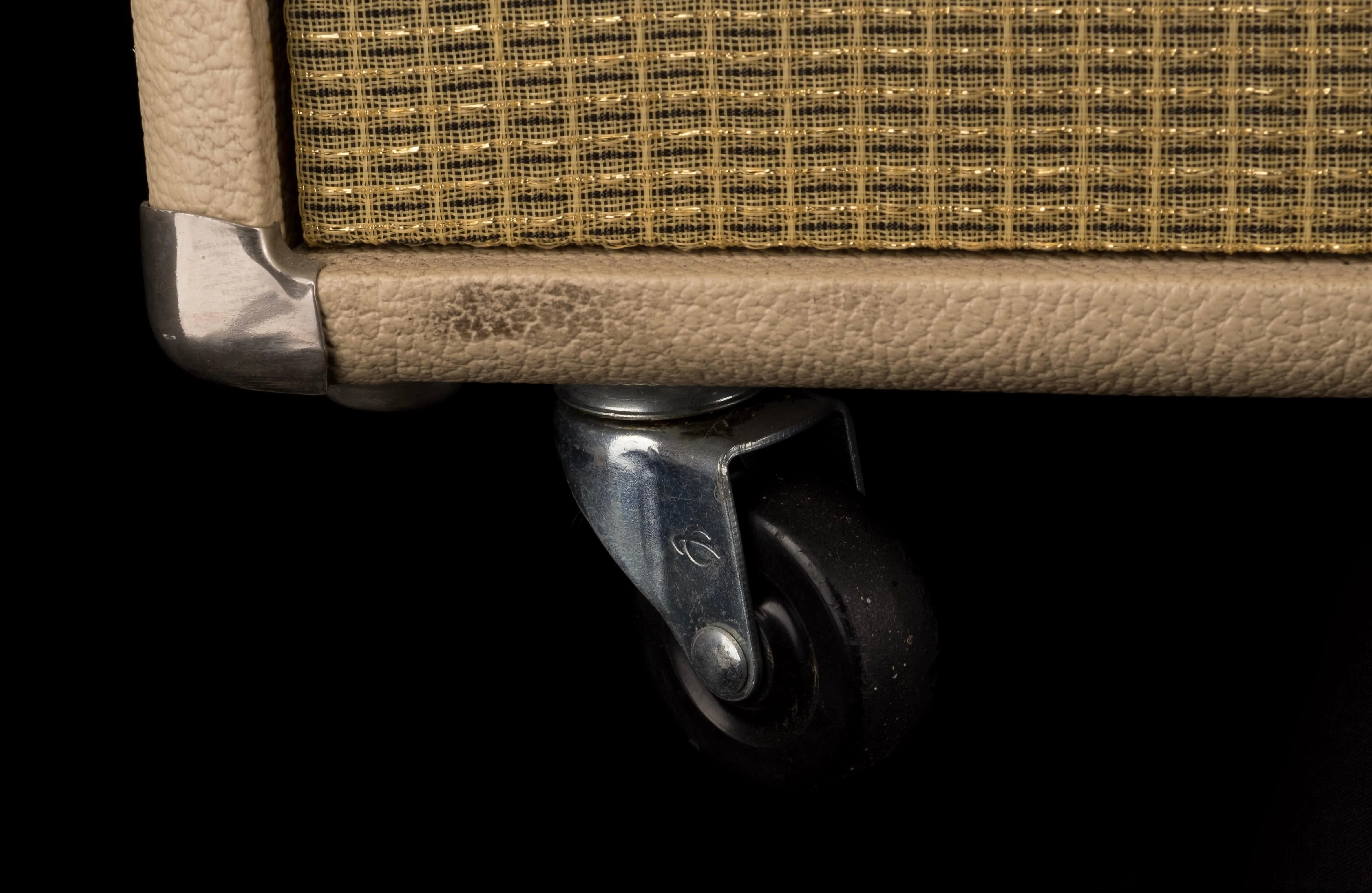Used Fender '65 Reissue Super Reverb Blonde Guitar Amp Combo - Image 7