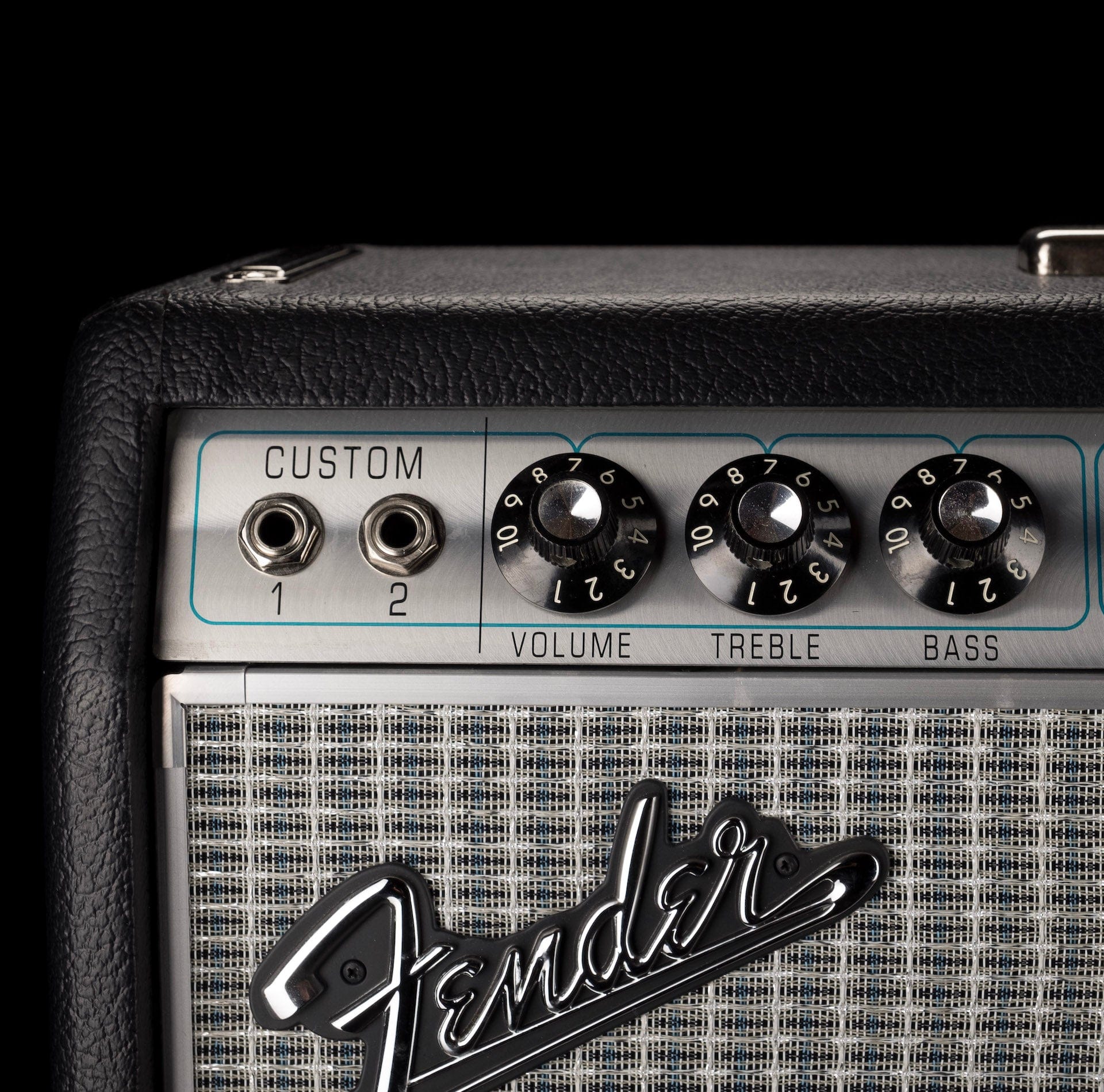 Used Fender ’68 Custom Deluxe Reverb Guitar Amp Combo with Footswitch - Image 4