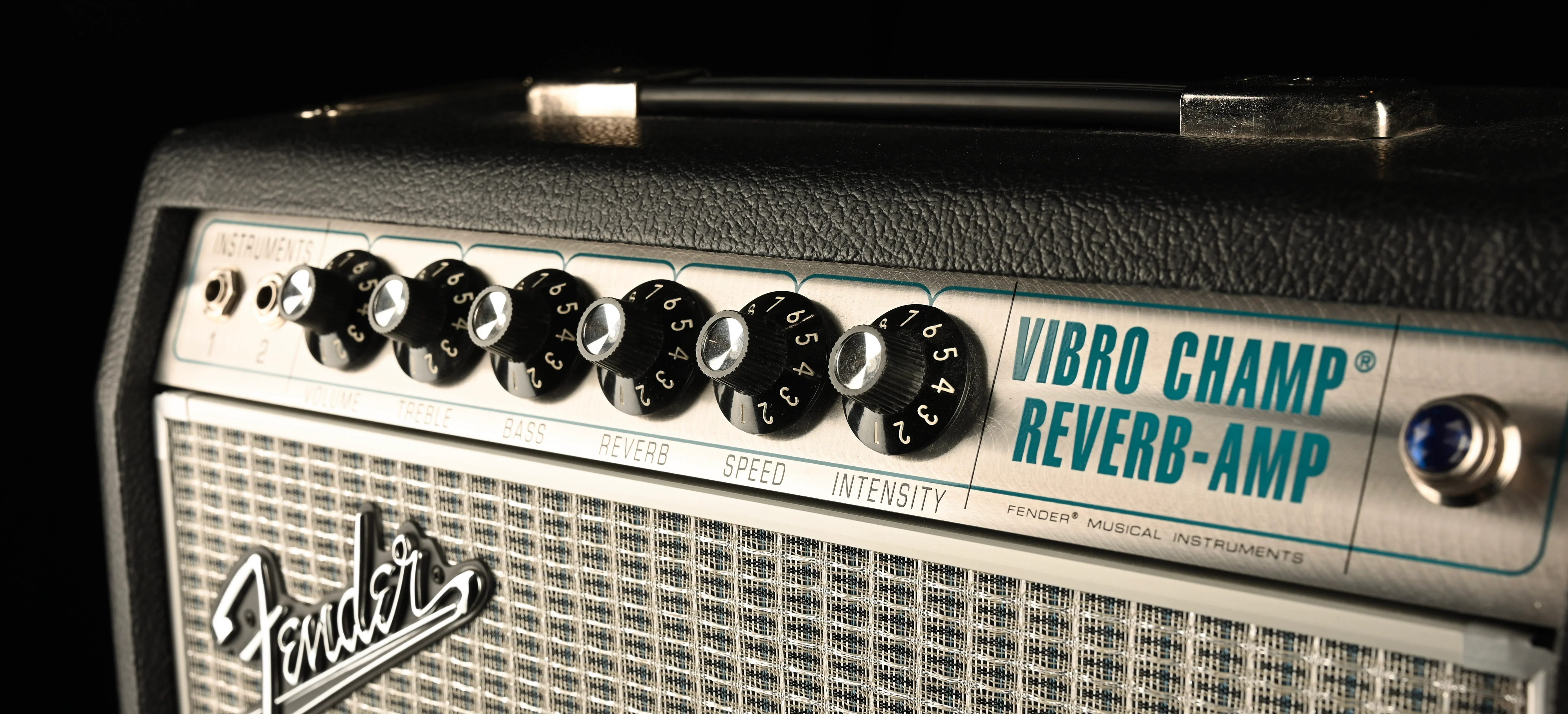 Used Fender '68 Custom Vibro Champ Reverb Black Guitar Amp Combo - Image 3