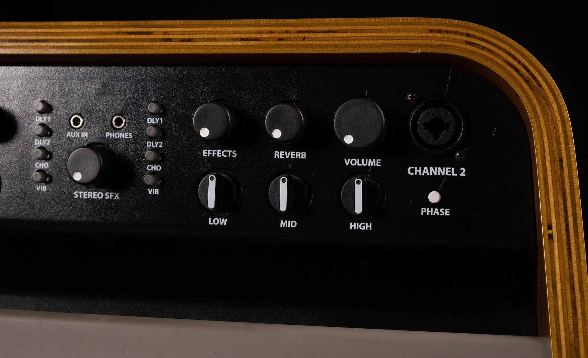 Used Fender Acoustic SFX Amp with Cover - Image 6