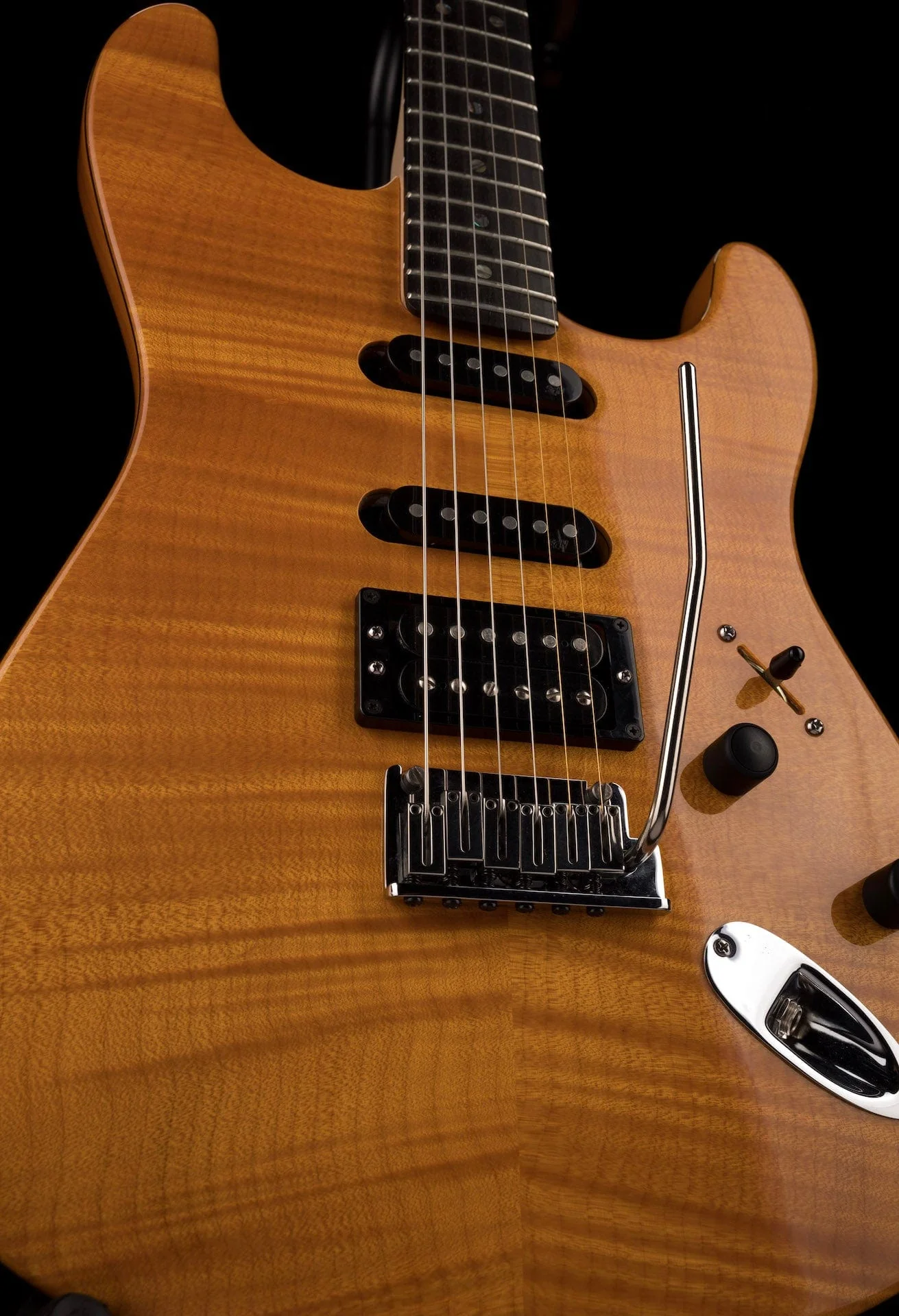 Used Fender American Deluxe Stratocaster FMT HSS Amber with Case - Image 8