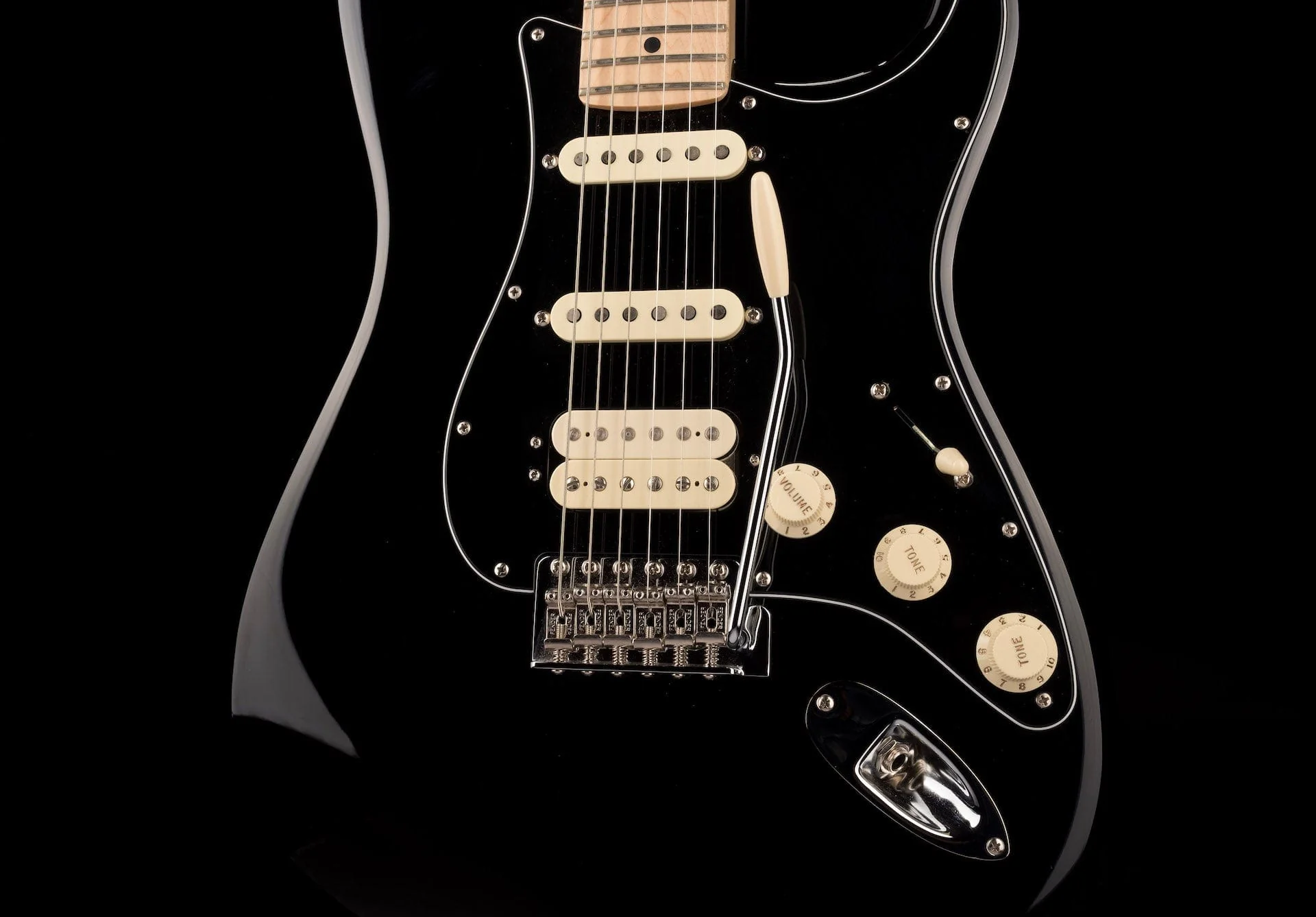 Used 2018 Fender American Performer Stratocaster HSS Black with Gig Bag - Image 6