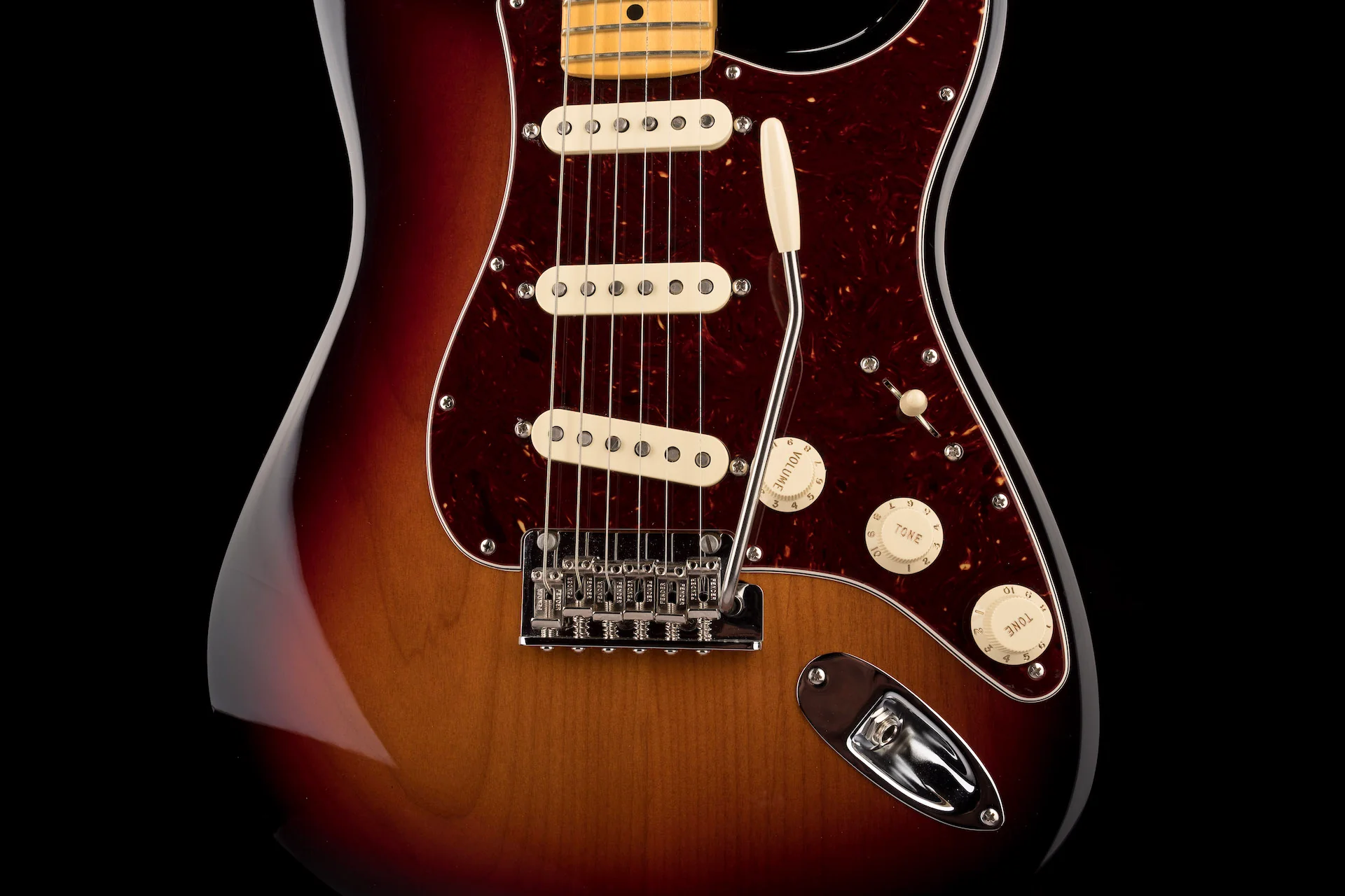Used Fender American Professional II Stratocaster 3-Tone Sunburst with OHSC - Image 6