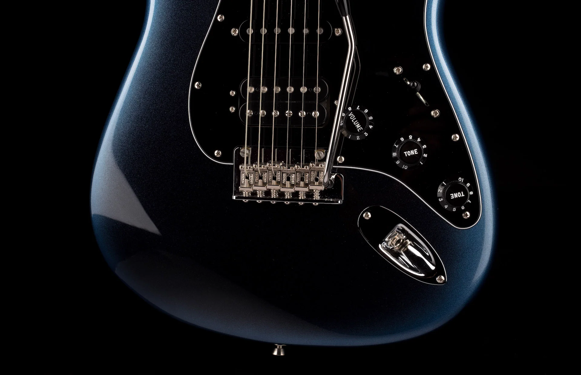Used Fender American Professional II Stratocaster HSS Dark Night with OHSC - Image 5