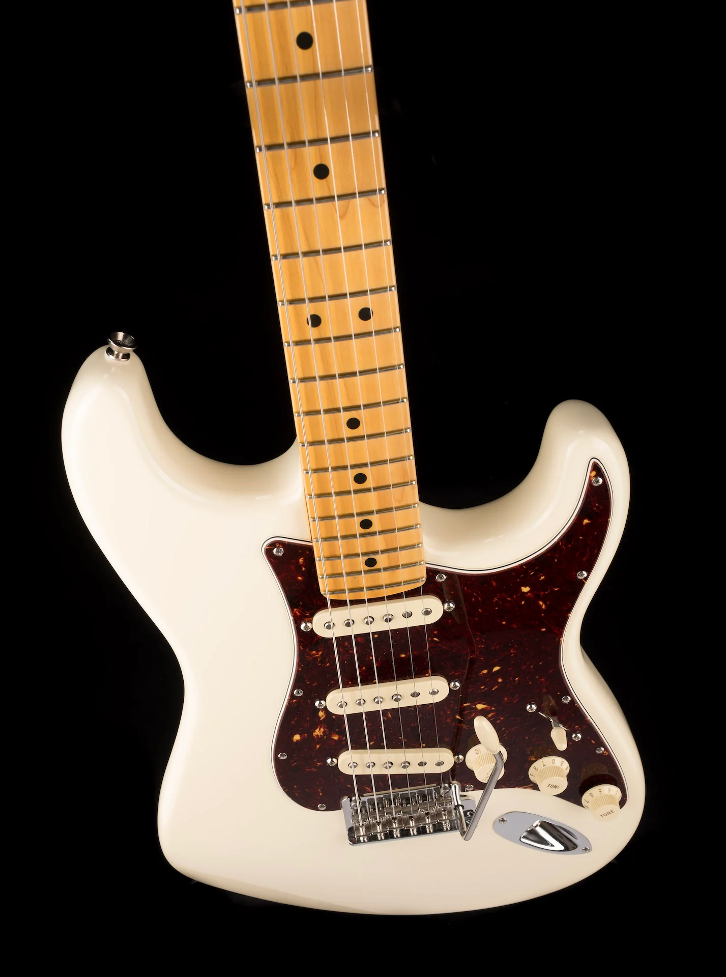 Used Fender American Professional II Stratocaster Olympic White with OHSC - Image 4