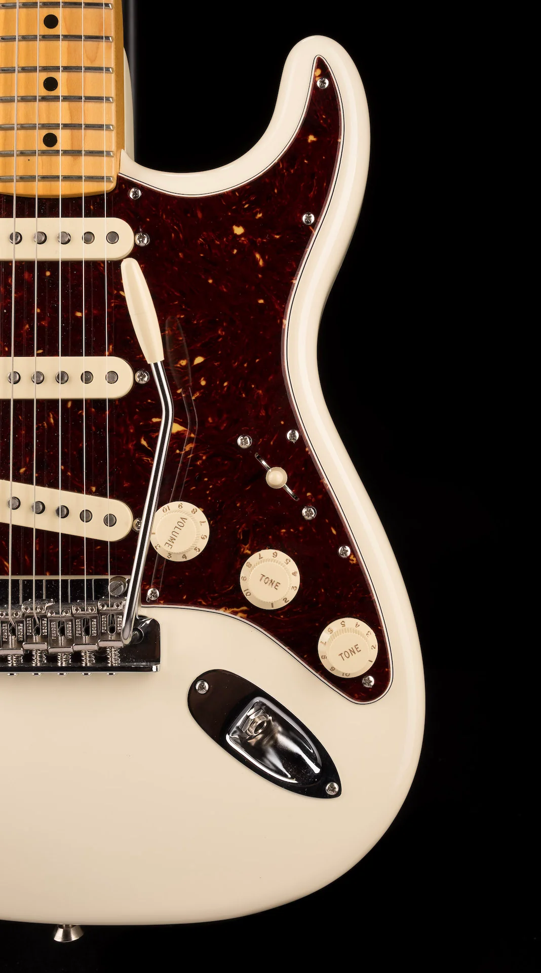 Used Fender American Professional II Stratocaster Olympic White with OHSC - Image 9
