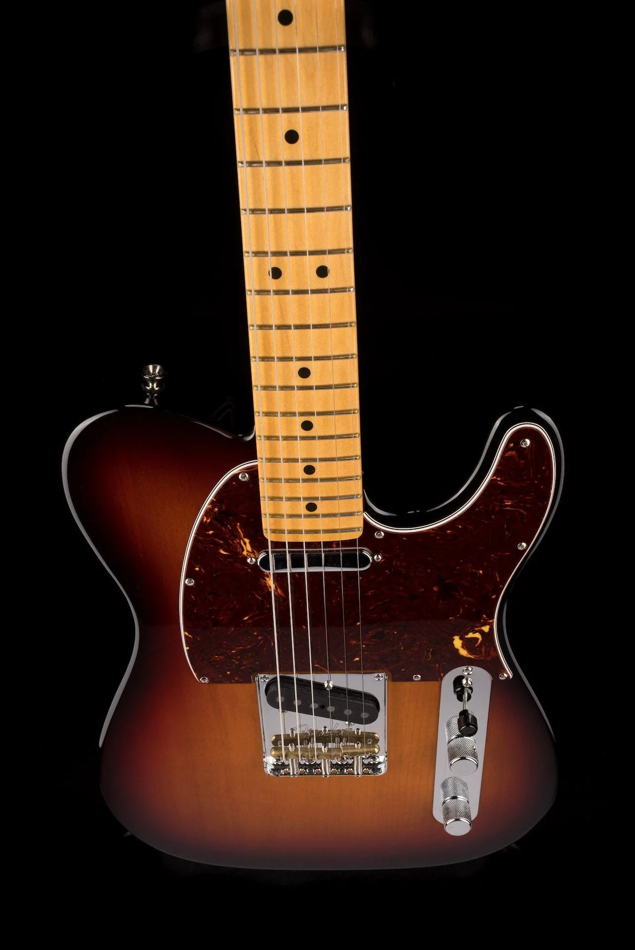 Used Fender American Professional II Telecaster 3-Tone Sunburst with OHSC - Image 4
