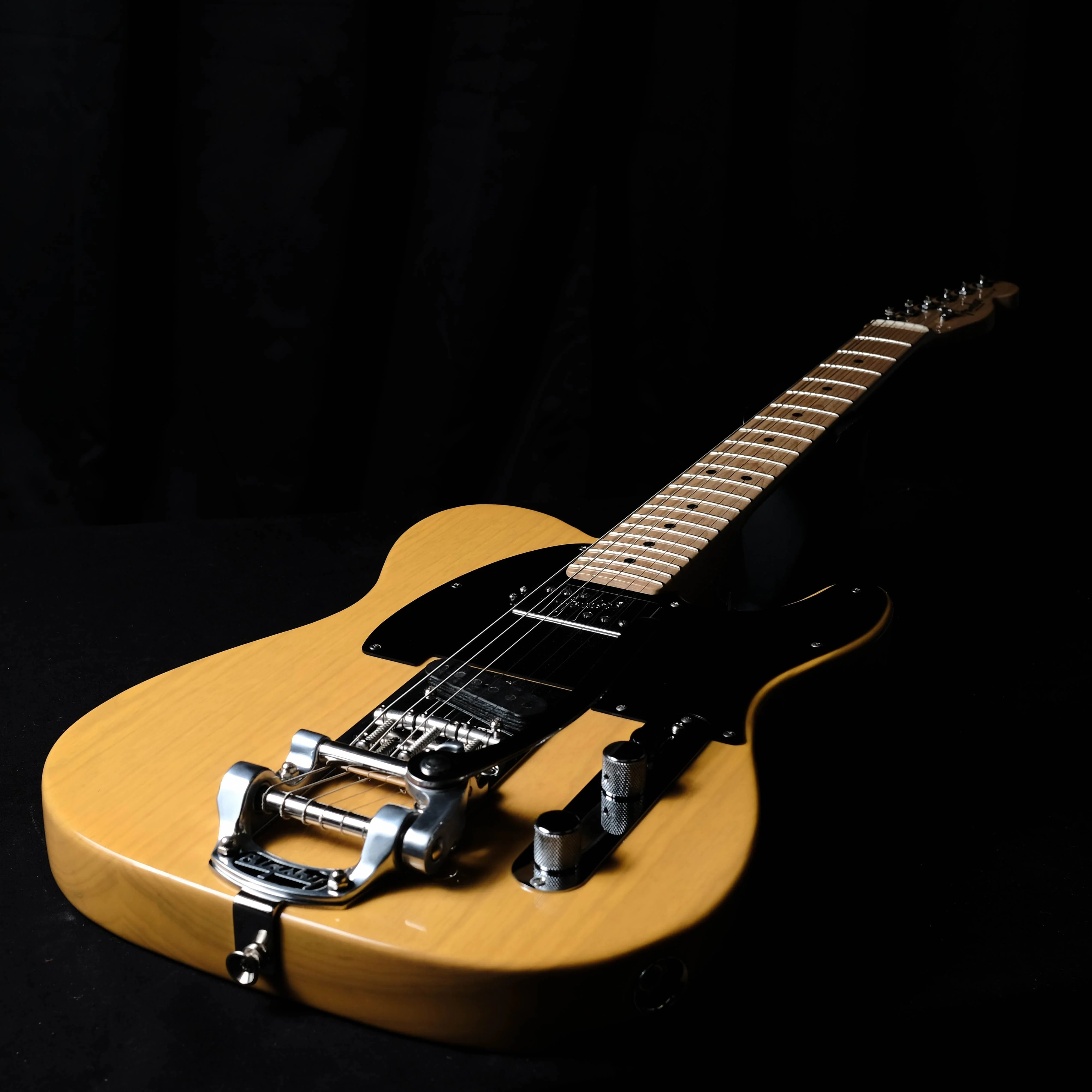 Used Fender Limited Edition American Professional Telecaster Butterscotch Added Bigsby W OHSC - Image 4