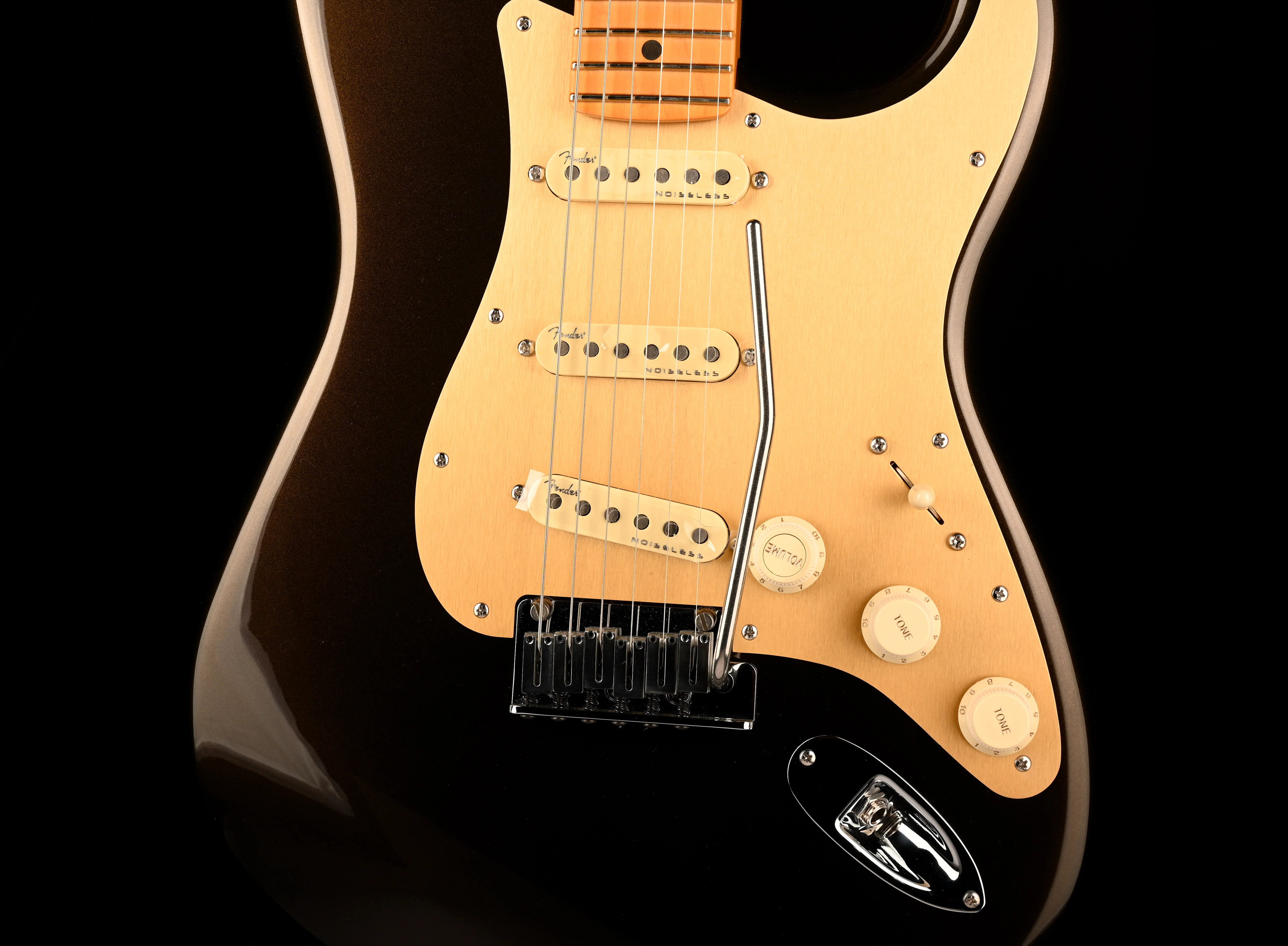 Used Fender American Ultra Stratocaster Texas Tea with OHSC - 2 - Image 6