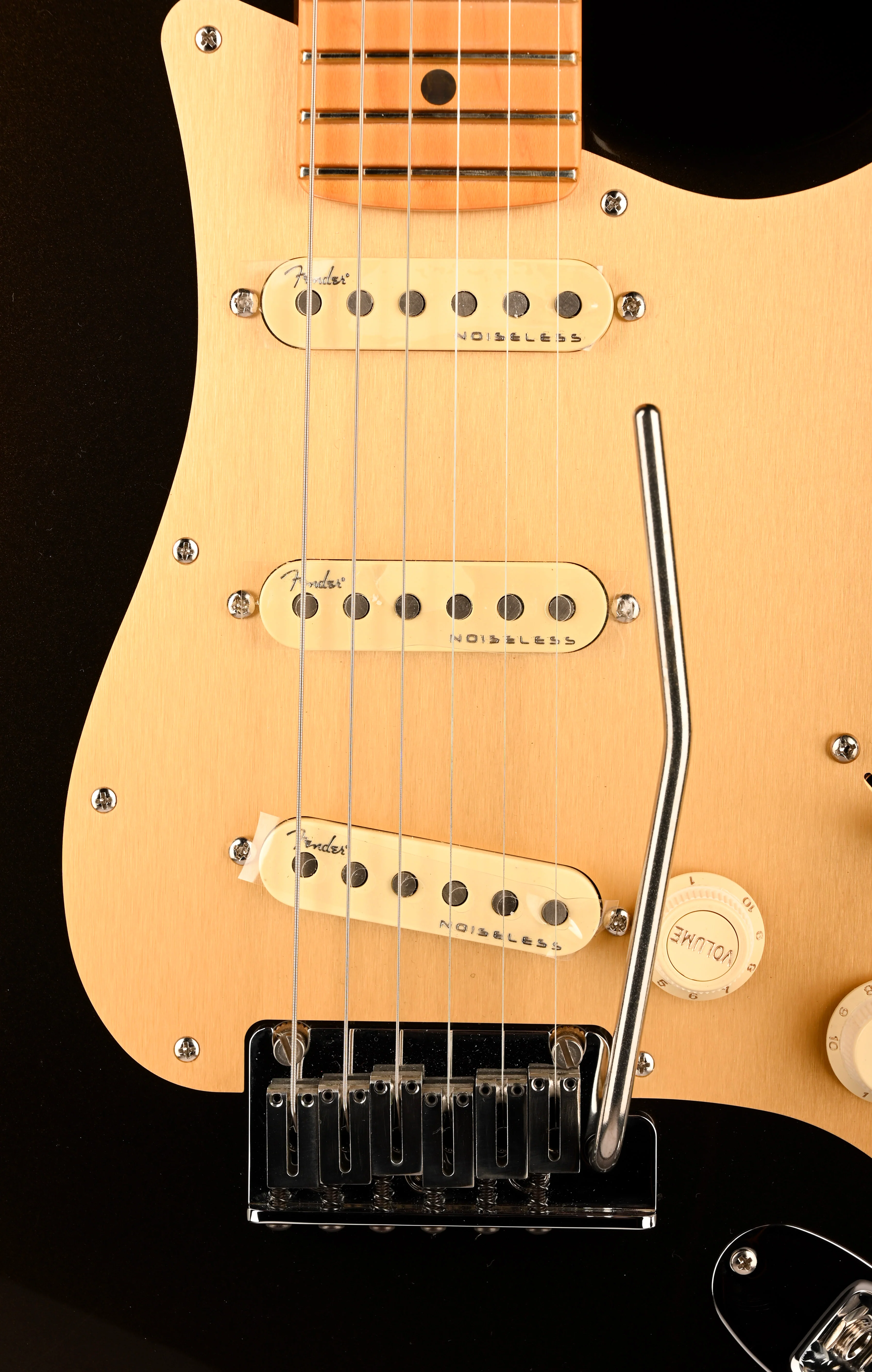 Used Fender American Ultra Stratocaster Texas Tea with OHSC - 2 - Image 7