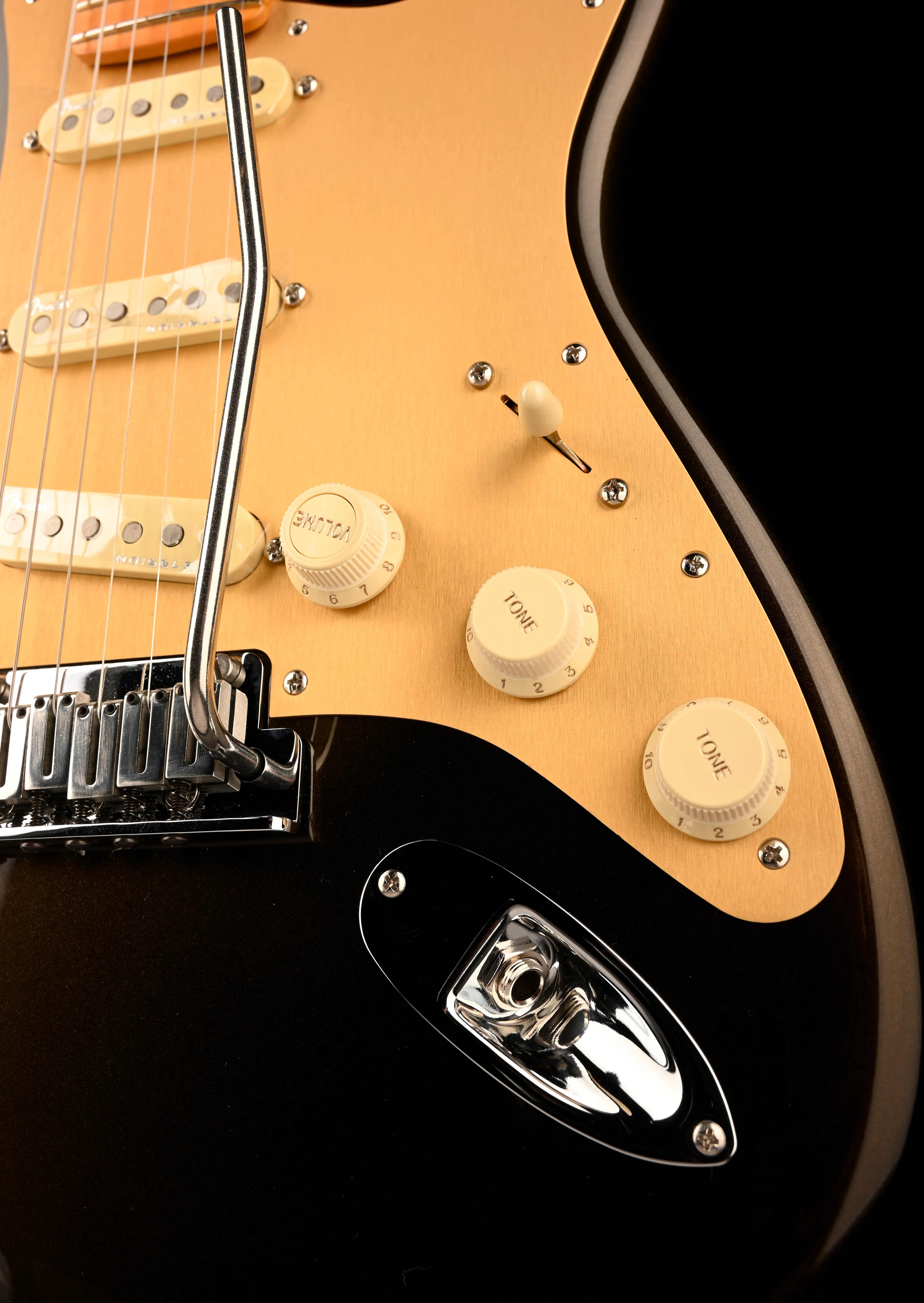 Used Fender American Ultra Stratocaster Texas Tea with OHSC - 2 - Image 8