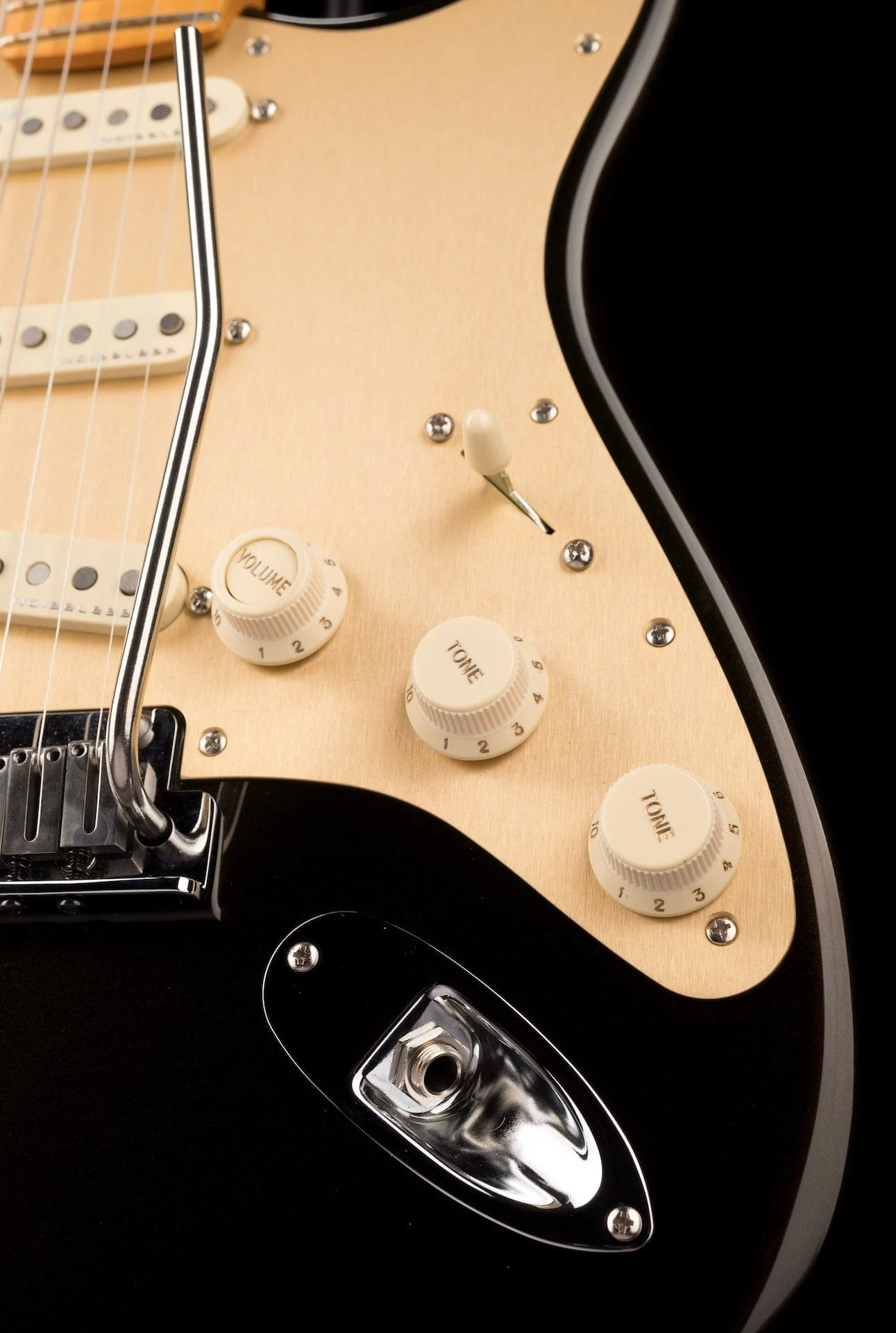 Used Fender American Ultra Stratocaster Texas Tea with OHSC - Image 8
