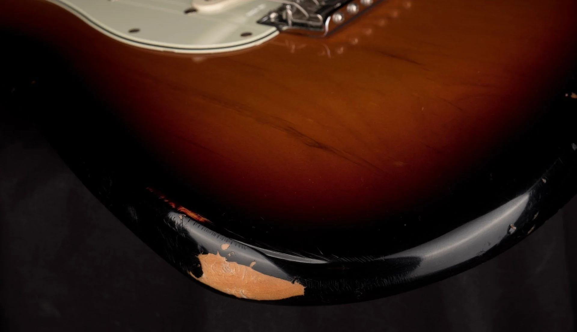 Used Fender American Vintage 1962 Stratocaster 3-Tone Sunburst with OHSC - Image 11