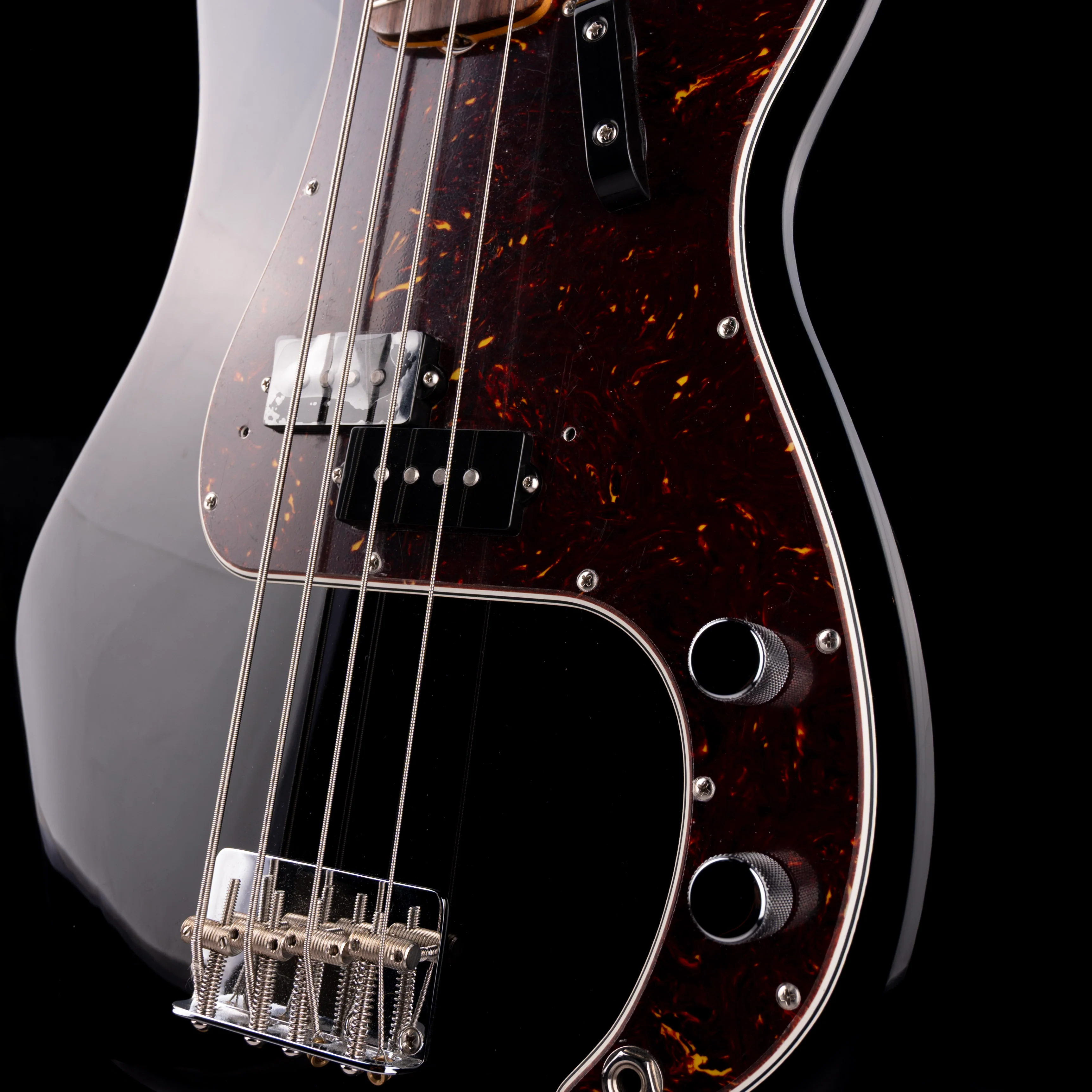 Used Fender American Vintage II 1960 Precision Bass Black With OHSC - Image 5