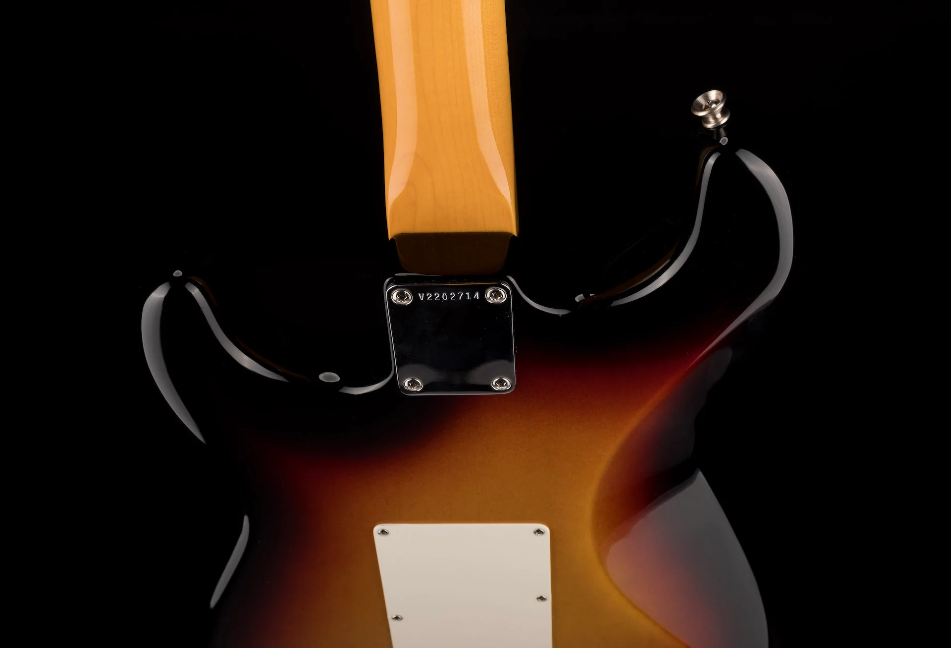 Used Fender American Vintage II 1961 Stratocaster 3-Tone Sunburst with OHSC - Image 15