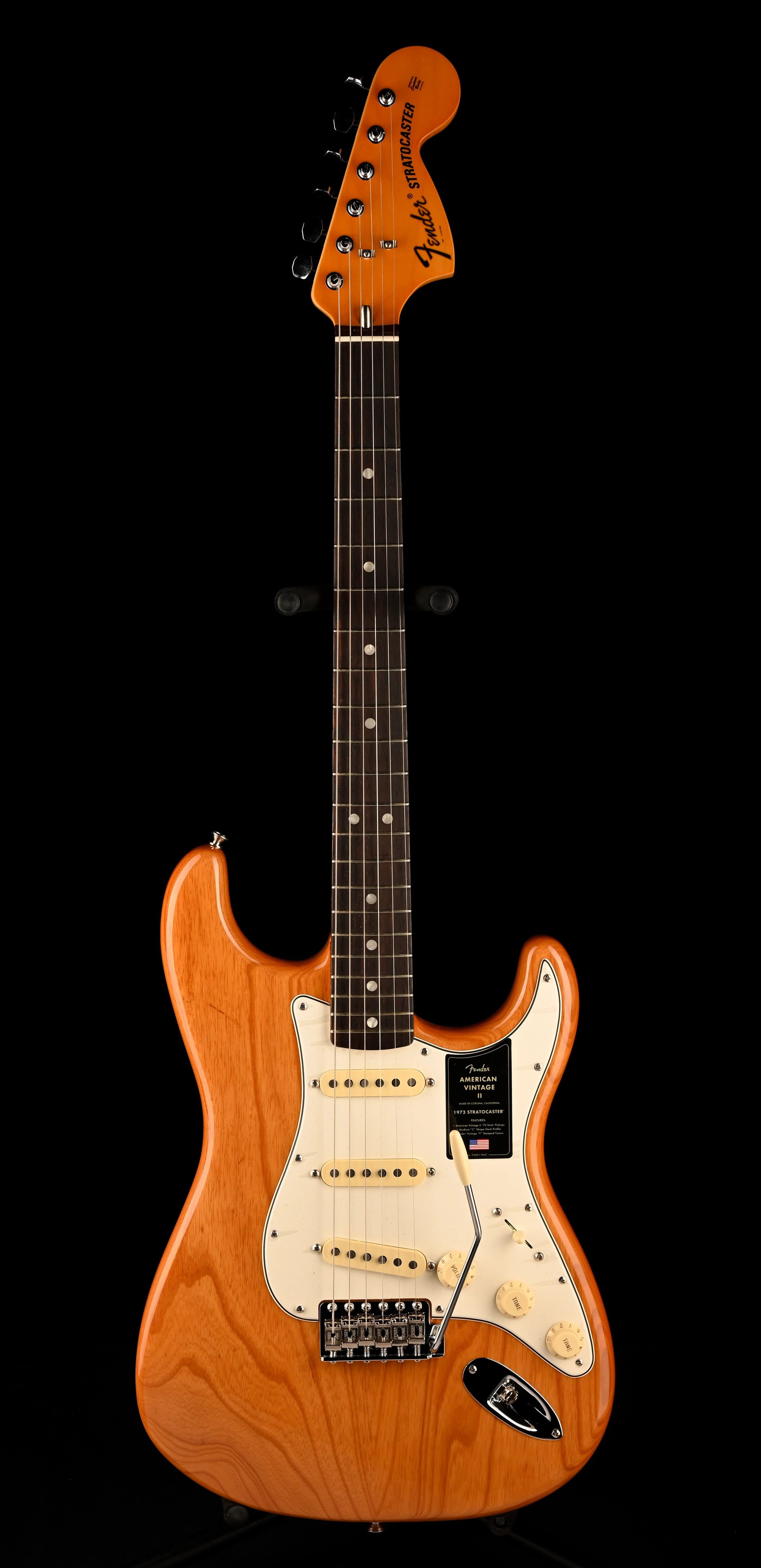Used Fender American Vintage II 1973 Stratocaster Aged Natural with OHSC - Image 2