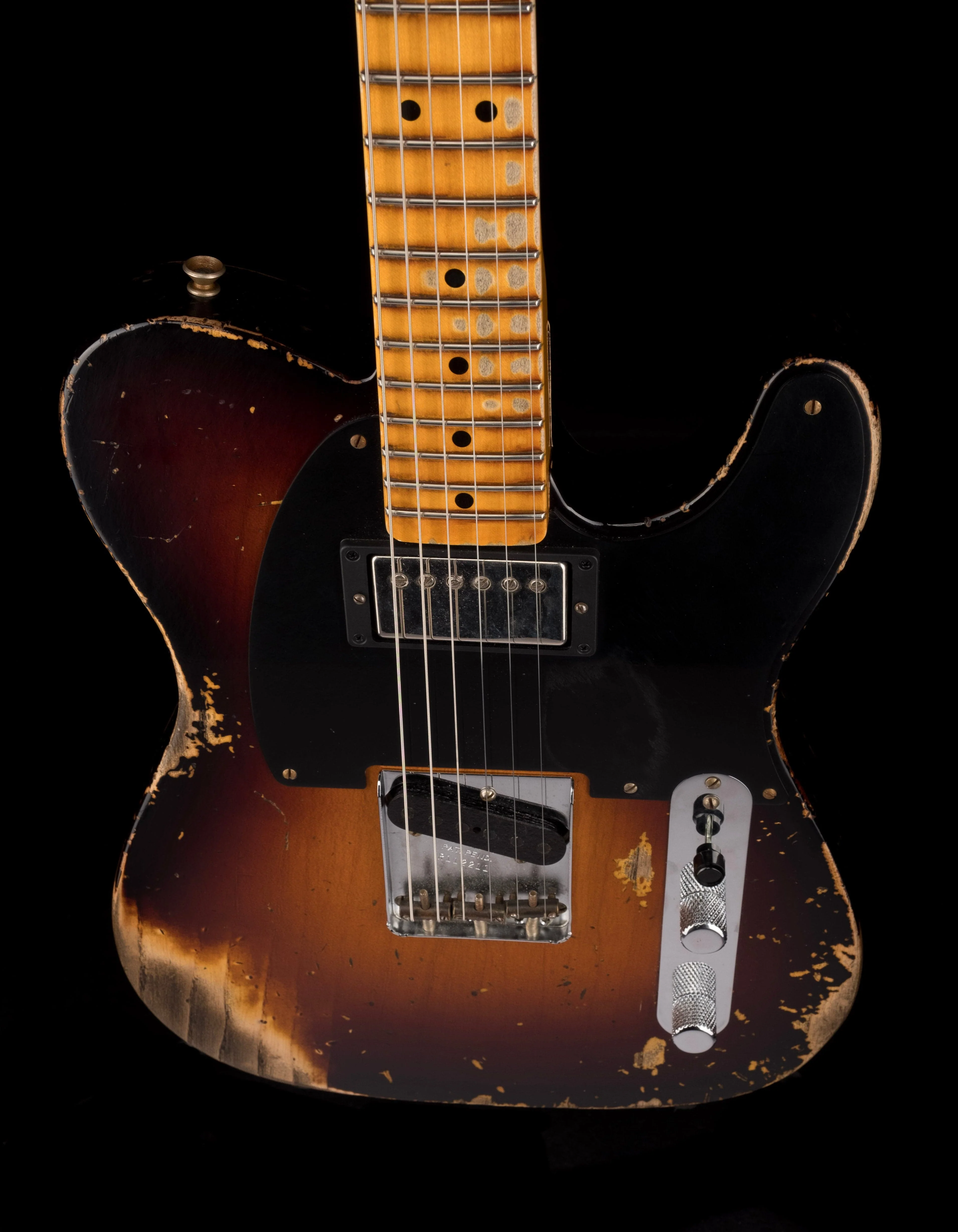Used Fender Custom Shop Limited Edition 1951 Telecaster HS Heavy Relic Wide Fade 2-Tone Sunburst with OHSC - Image 4