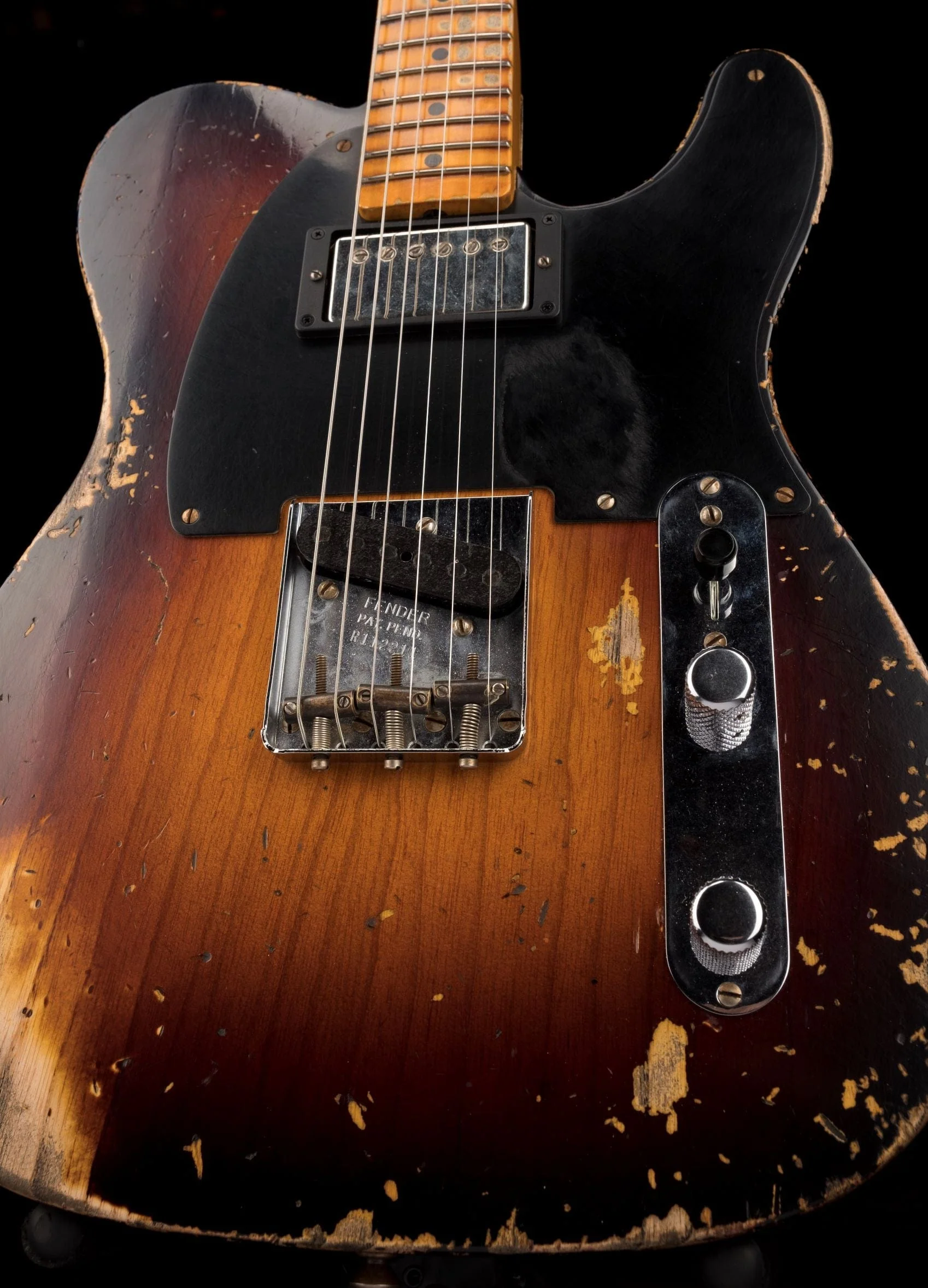 Used Fender Custom Shop Limited Edition 1951 Telecaster HS Heavy Relic Wide Fade 2-Tone Sunburst with OHSC - Image 9