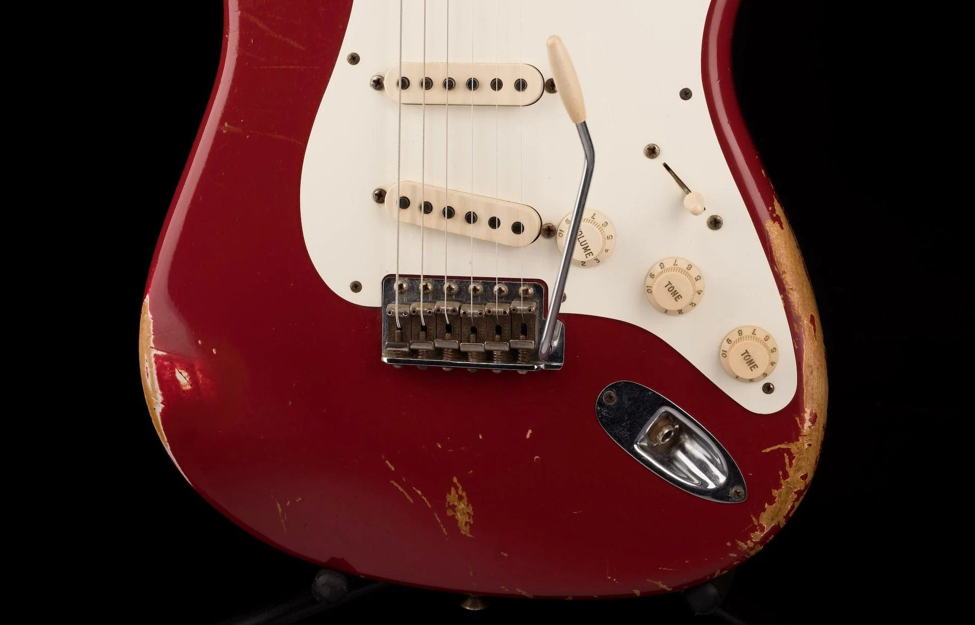 Used Fender Custom Shop 1957 Stratocaster Heavy Relic Dakota Red with OHSC - Image 5