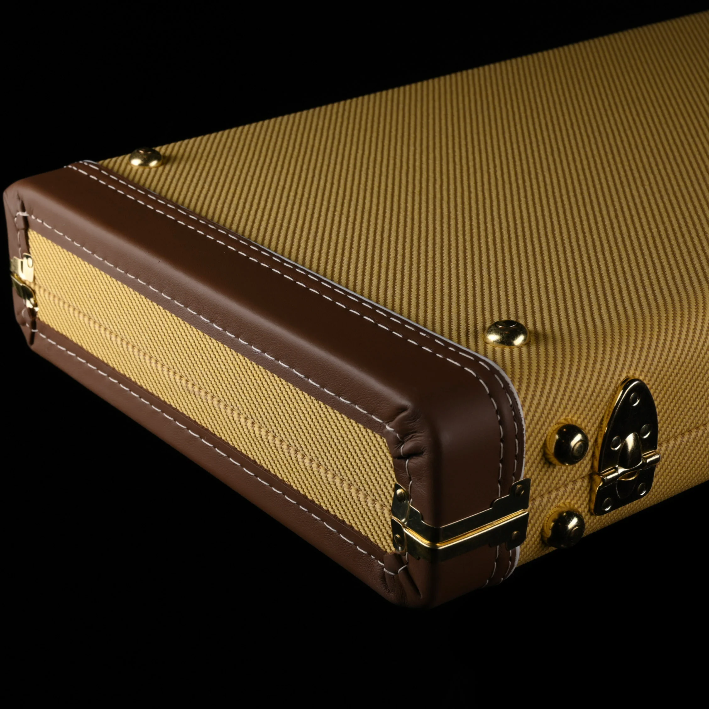 Used Fender Custom Shop G&G Deluxe Tweed Stratocaster Telecaster Case With Oxblood Interior - Image 5