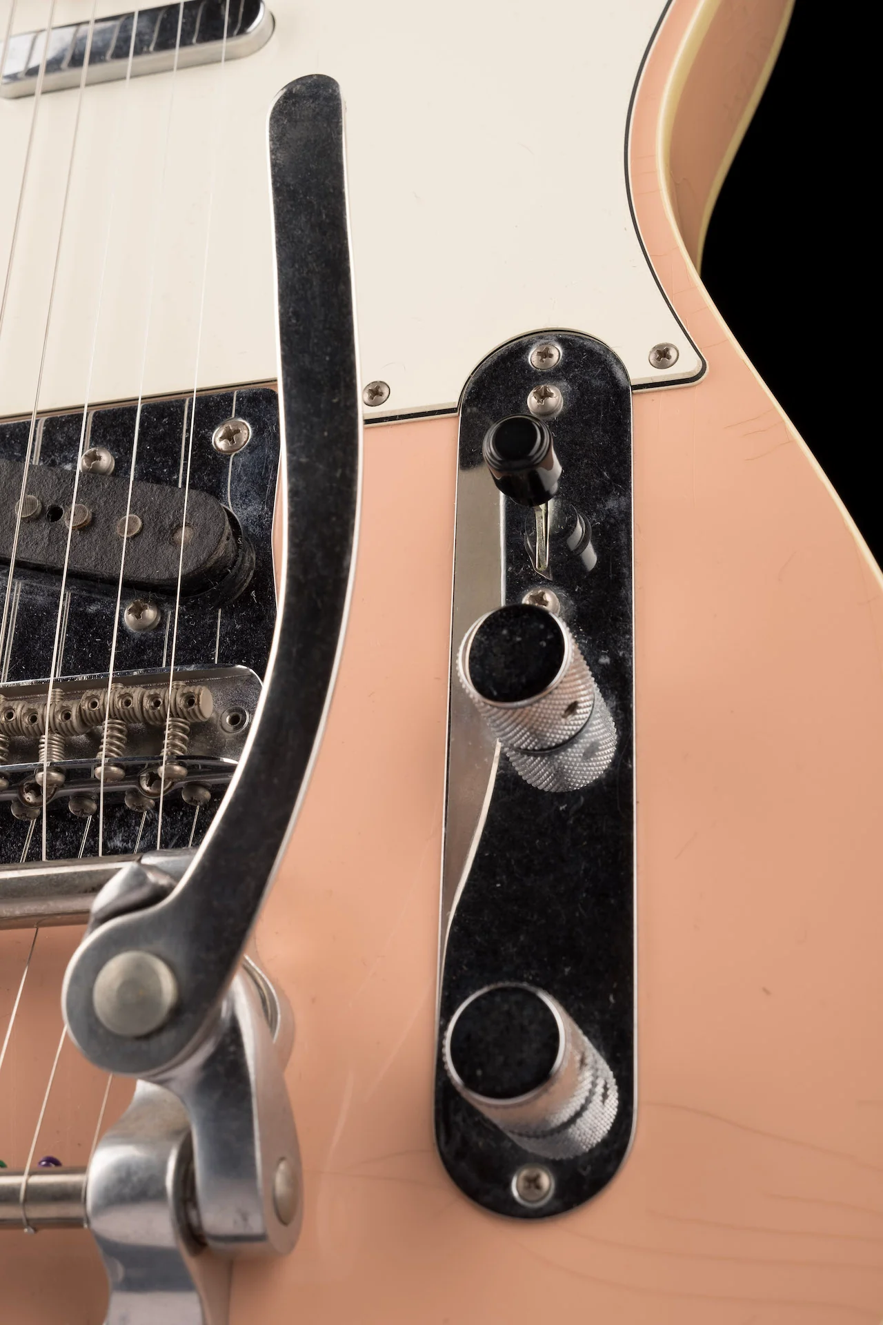 Pre Owned Fender Custom Shop Telecaster Custom with Bigsby and Abby Pickups Closet Classic Shell Pink with OHSC - Image 8