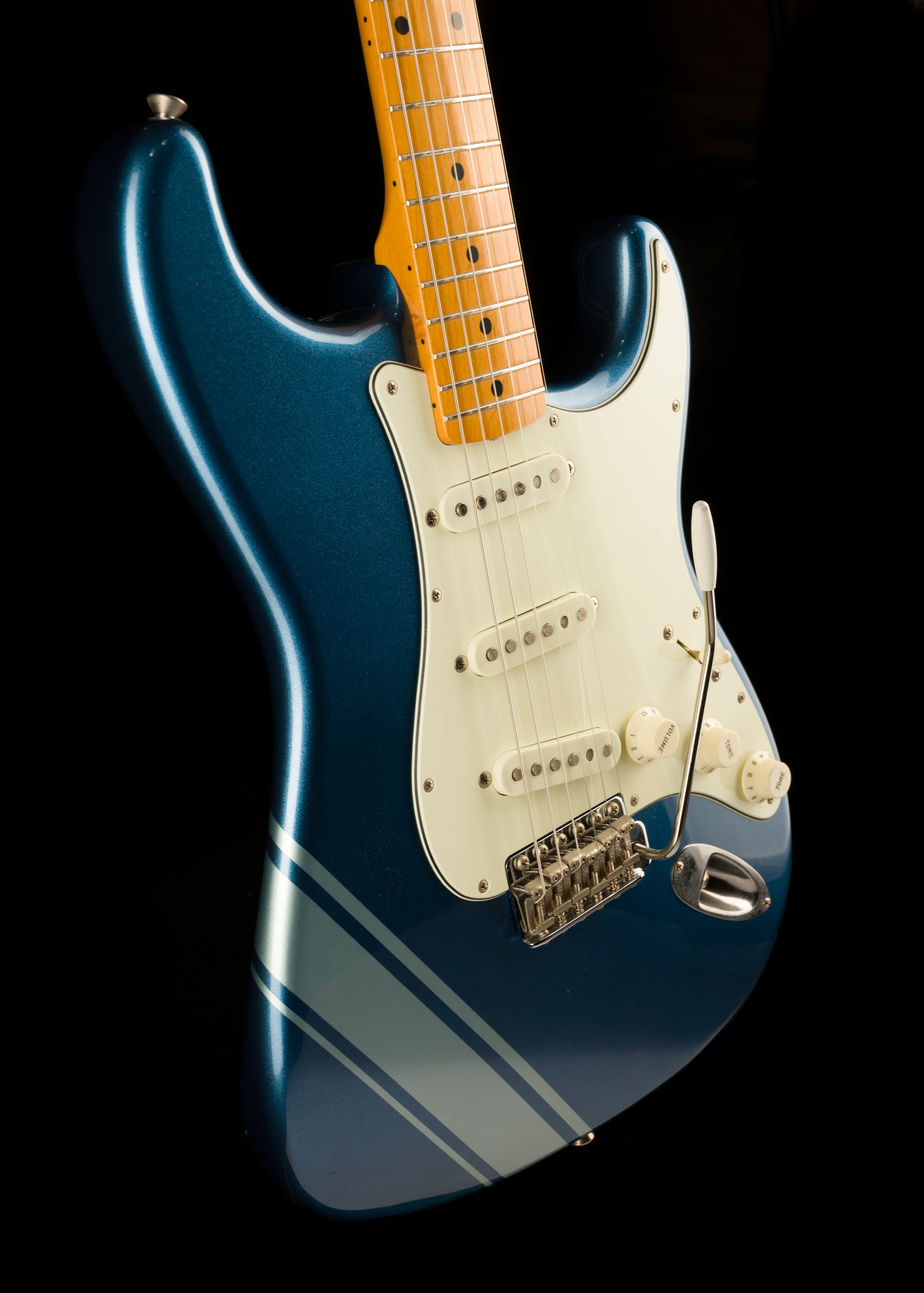 Used Fender FSR Traditional 50s Stratocaster Lake Placid Blue with Competition Stripe with Gig Bag - Image 10