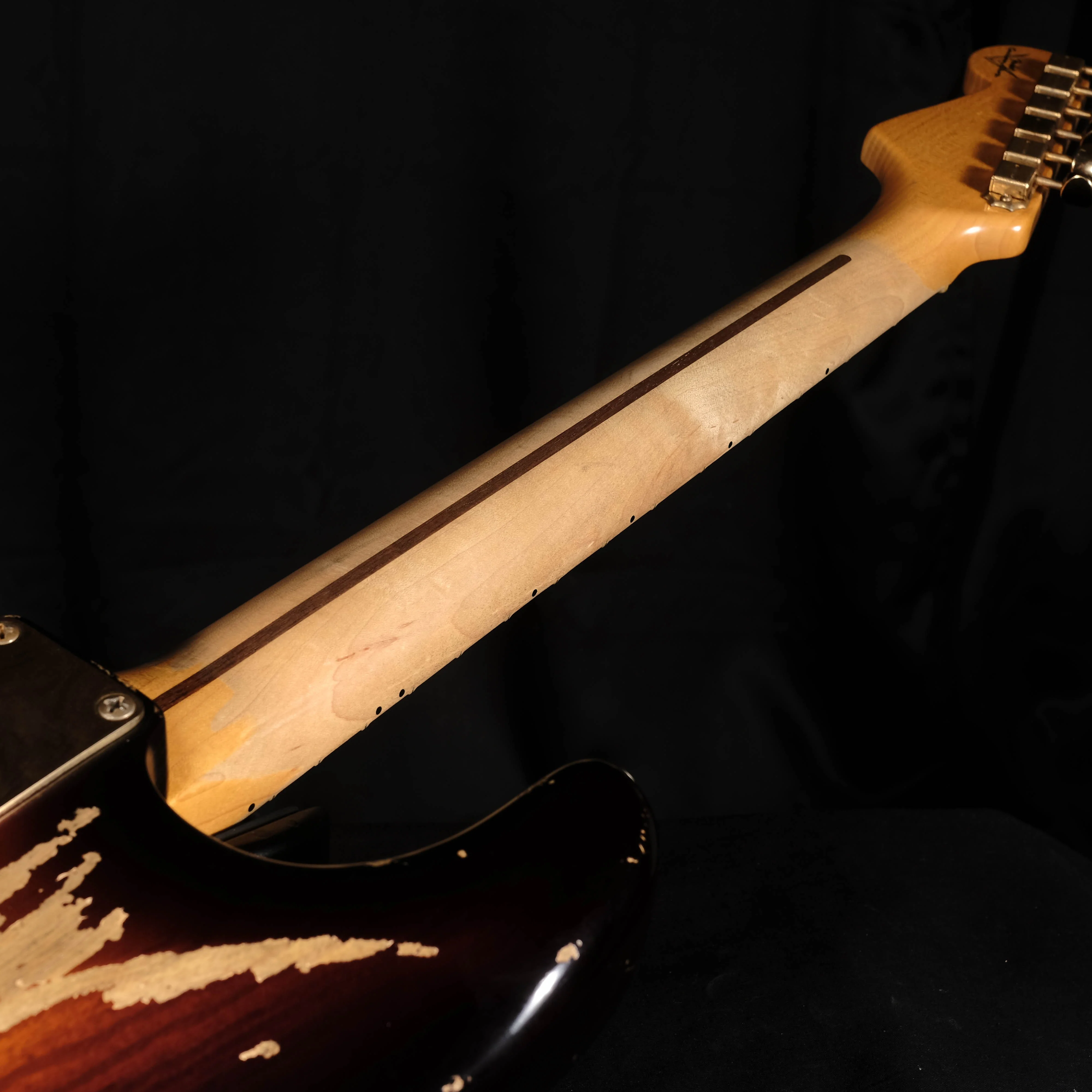 Pre Owned '14 Limited Edition Fender Custom Shop Heavy Relic Golden 50s Stratocaster Sunburst - Image 12