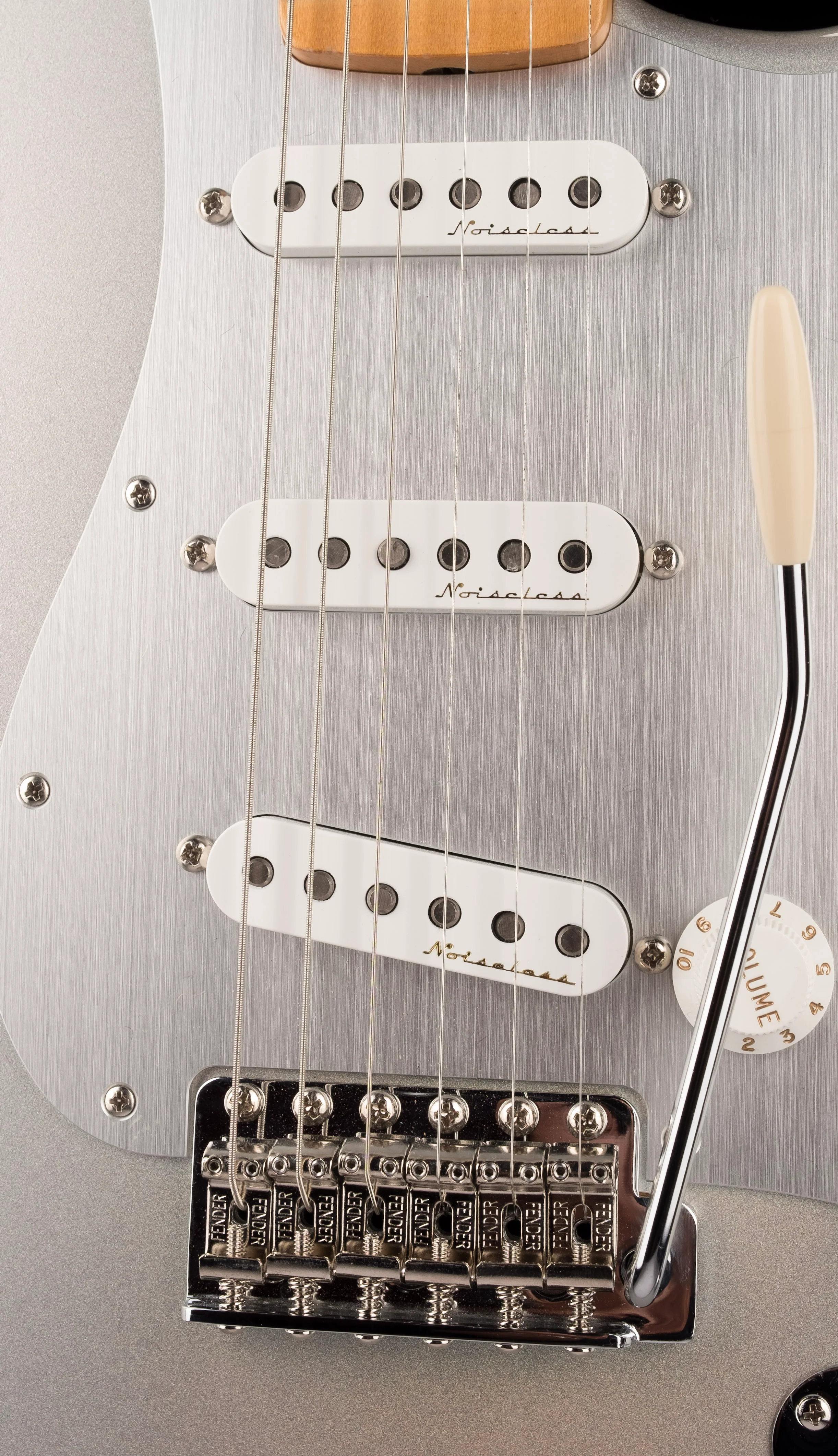 Used Fender H.E.R. Stratocaster Chrome Glow - Image 7
