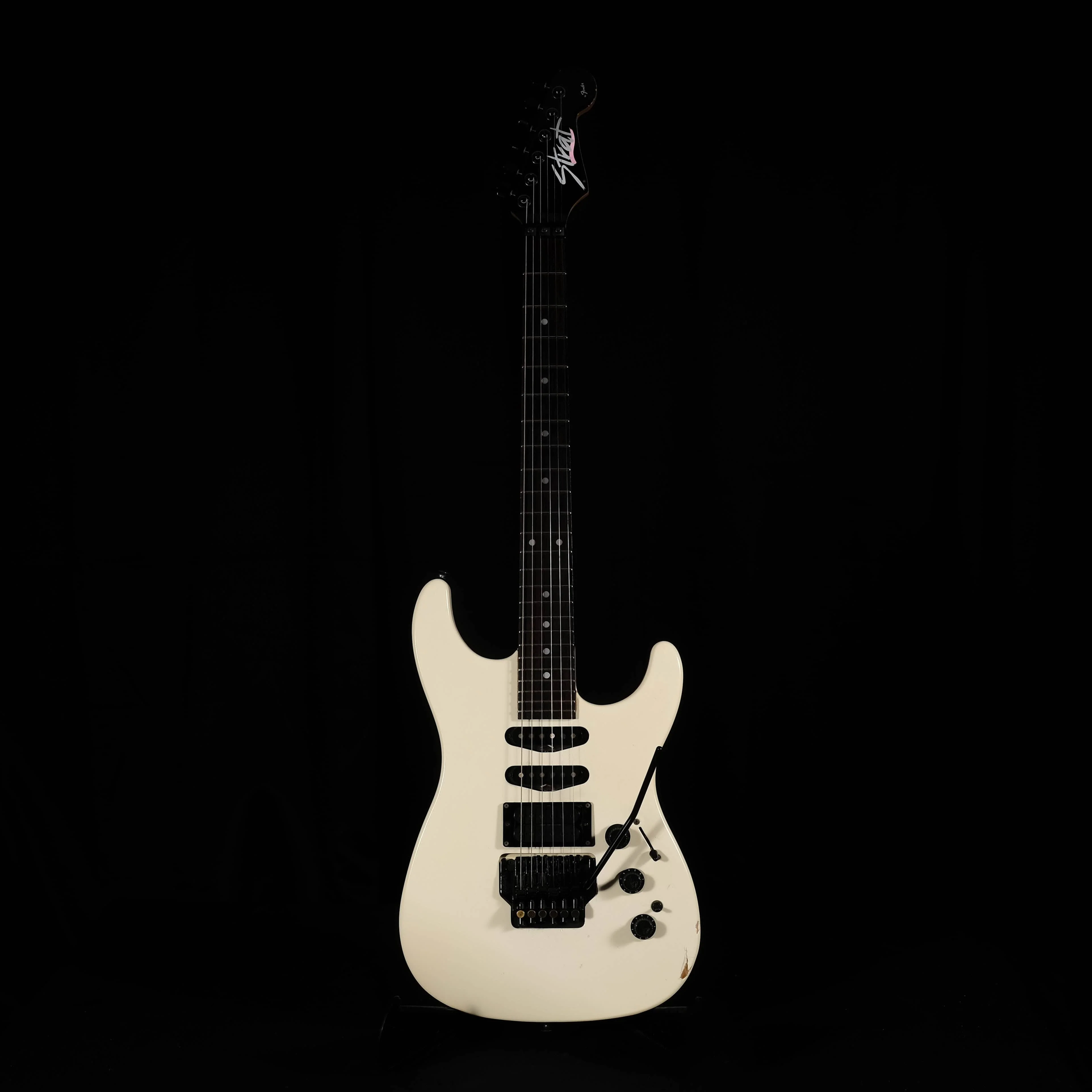 Used '89 Fender USA HM Strat HSS White Kahler Floyd Rose Type Tremolo W/ Case - Image 2