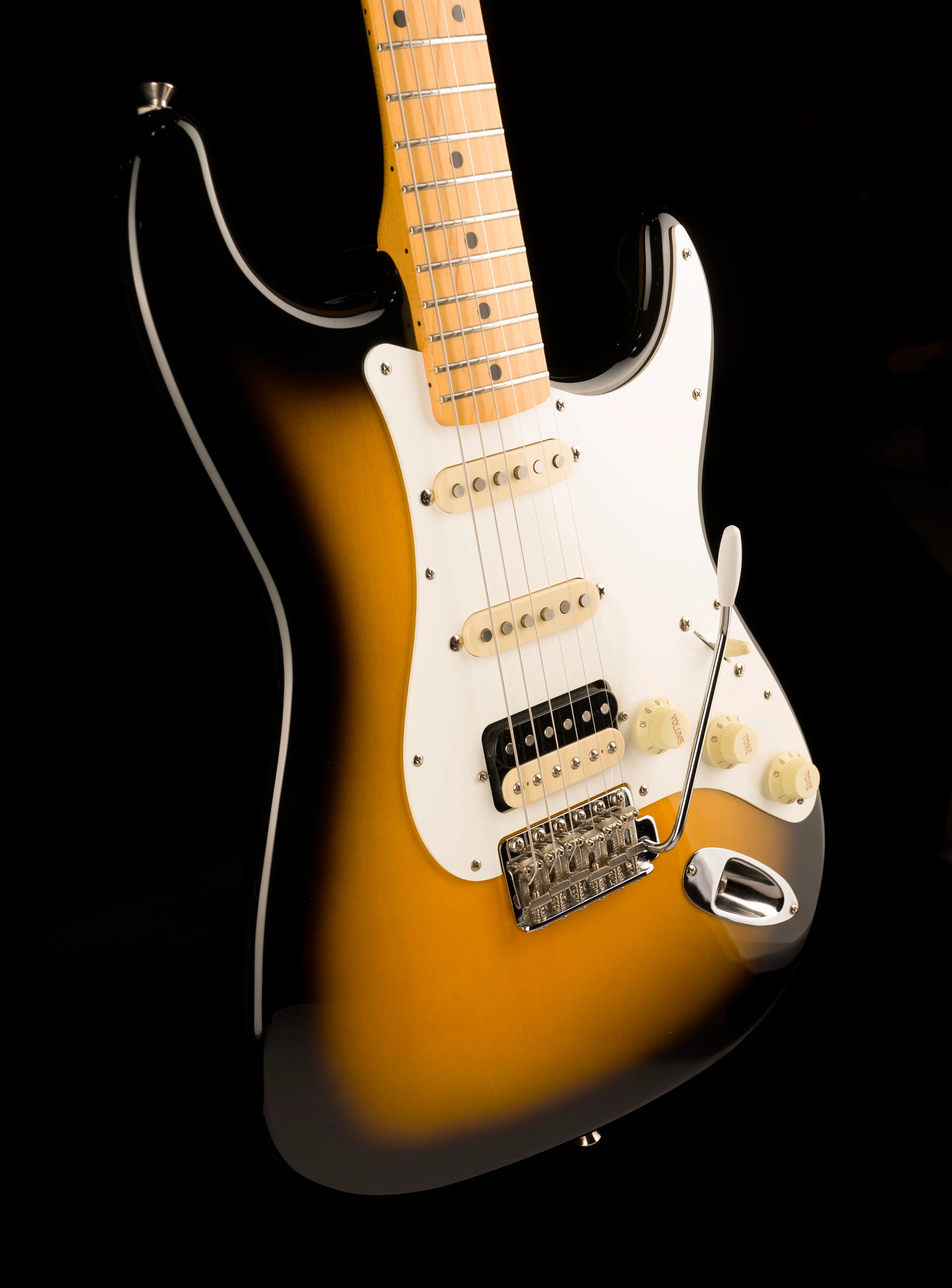 Used Fender JV Modified '50s Stratocaster HSS 2-Tone Sunburst with Gig Bag - Image 10
