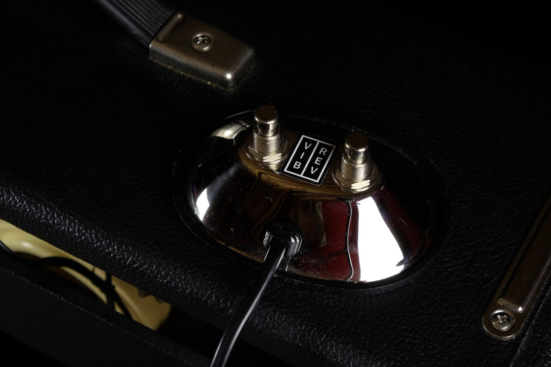 Used Fender Limited Edition ’68 Custom Deluxe Reverb Pine Neo Tube Guitar Amp Combo - Image 14