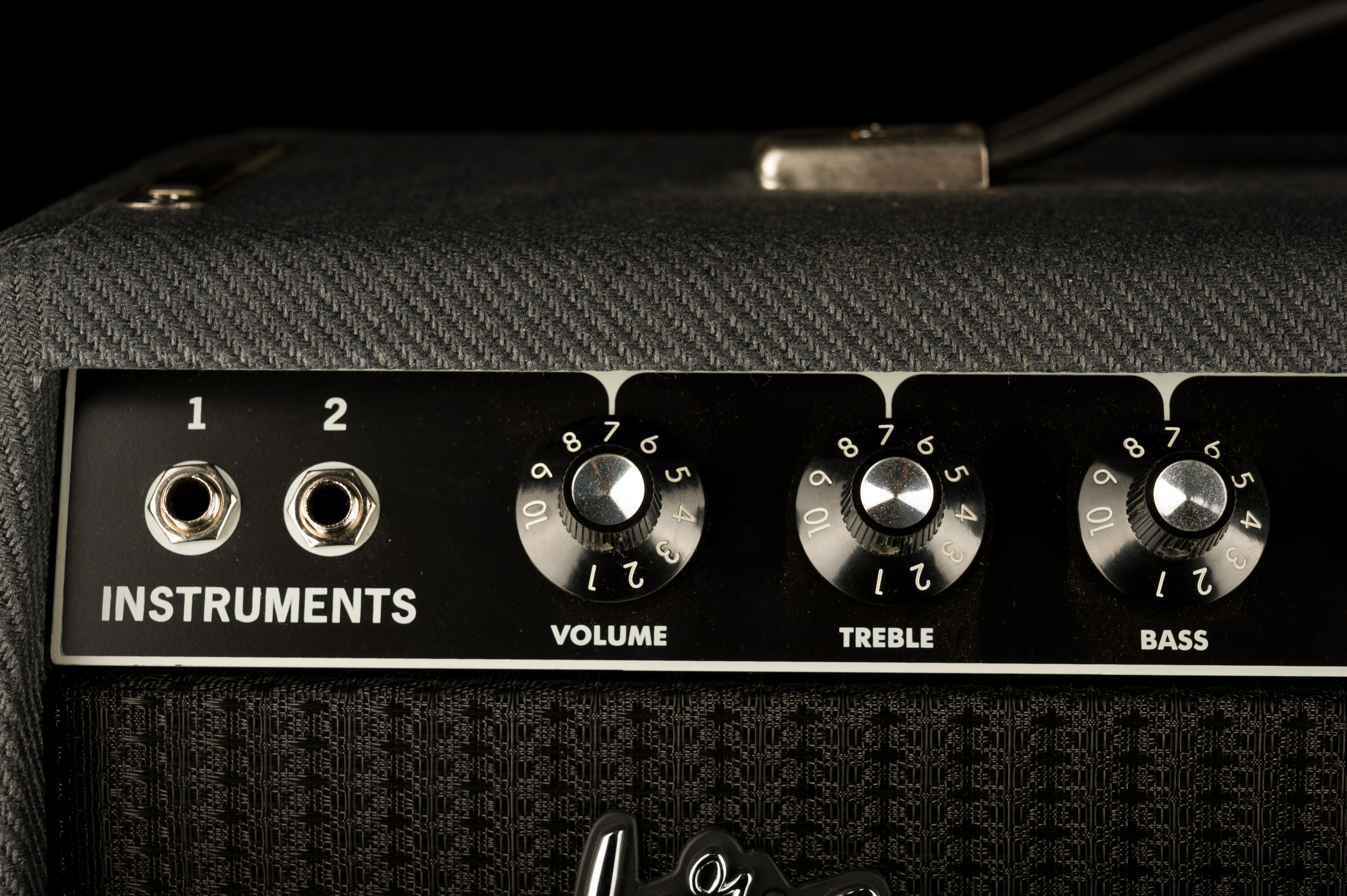 Used Fender Limited Edition '68 Princeton Black Lacquered Tweed Guitar Amp Combo With Cover And Footswitch - Image 4