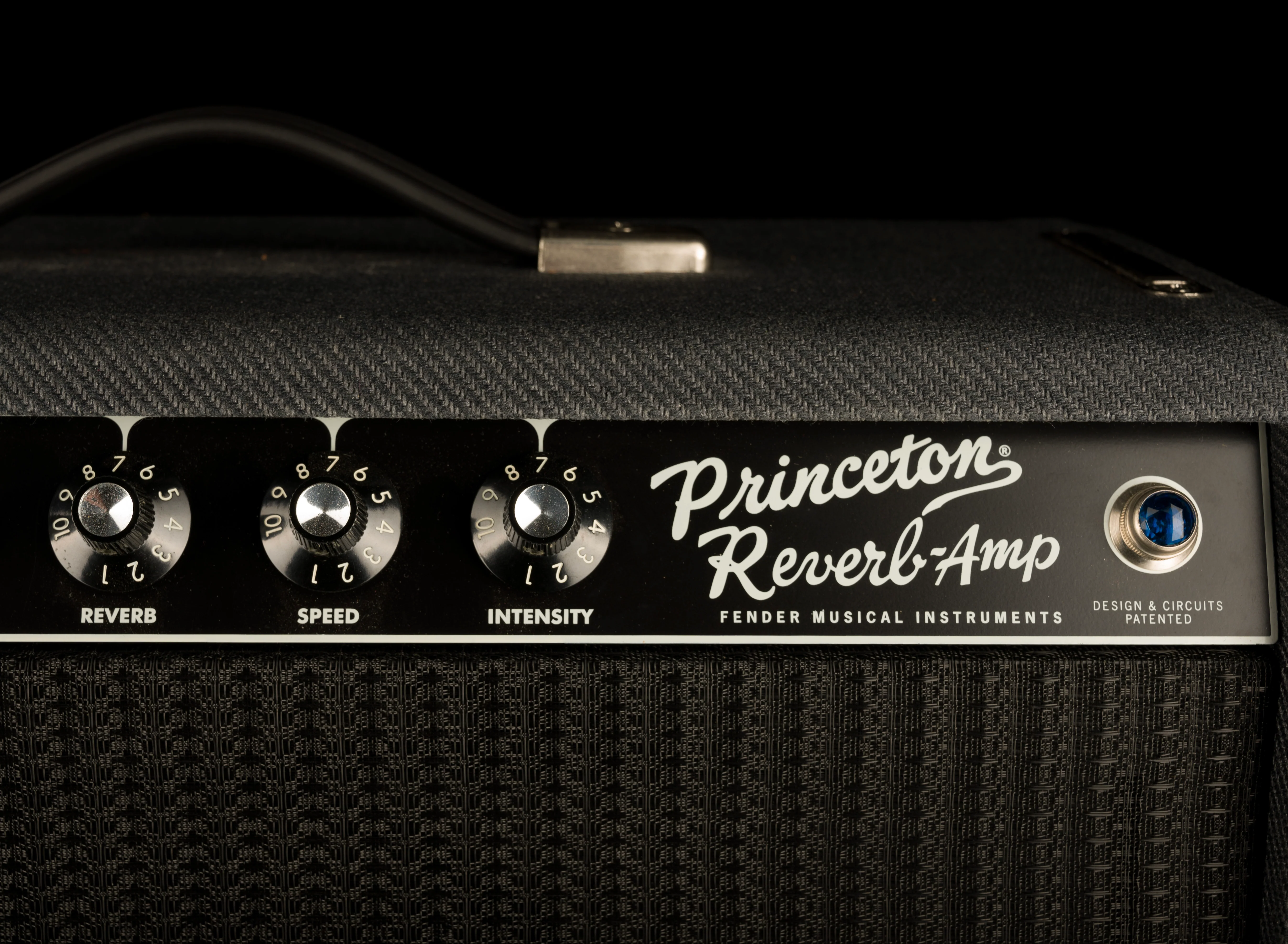 Used Fender Limited Edition '68 Princeton Black Lacquered Tweed Guitar Amp Combo With Cover And Footswitch - Image 5