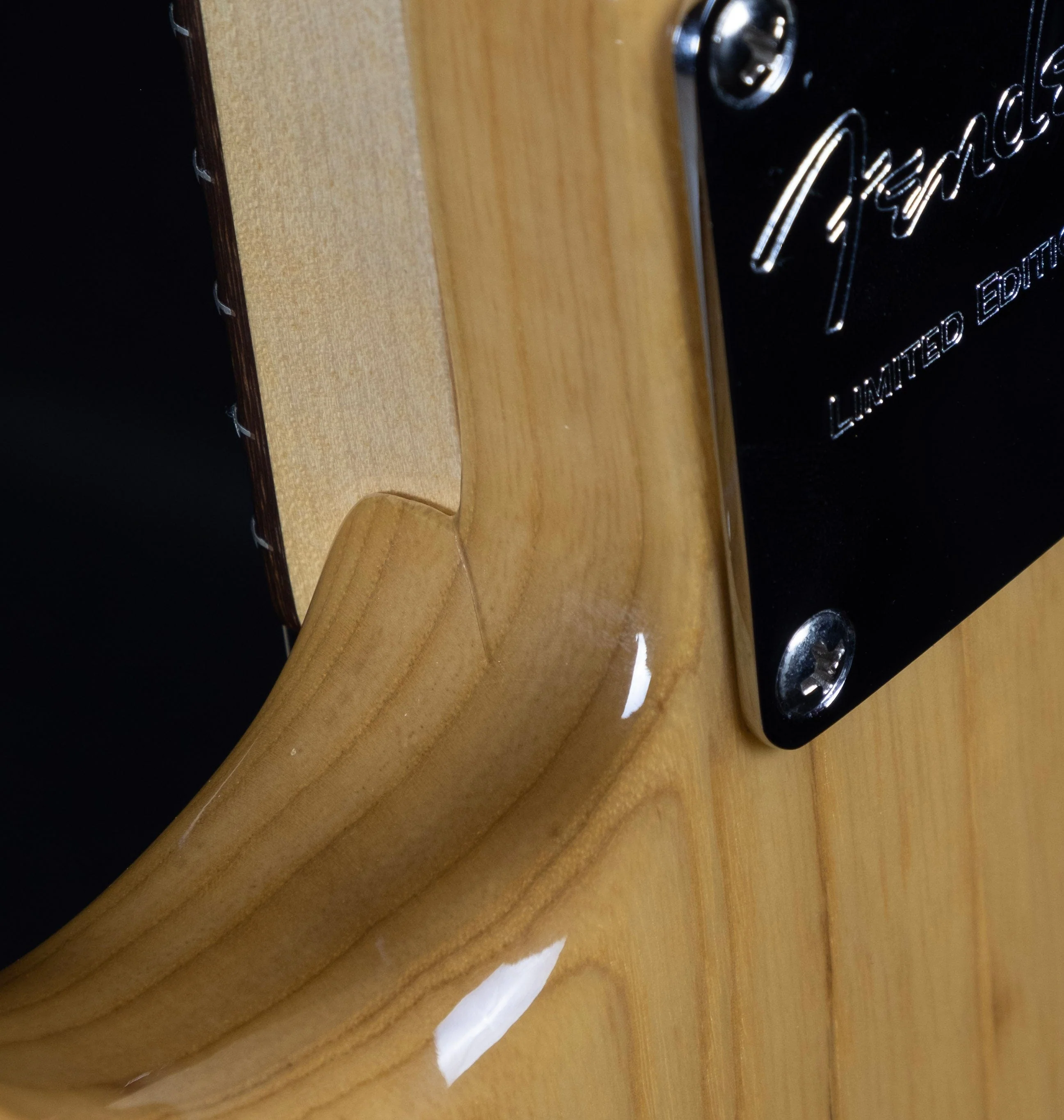 Used Fender Limited Edition American Shortboard Mustang - Image 13