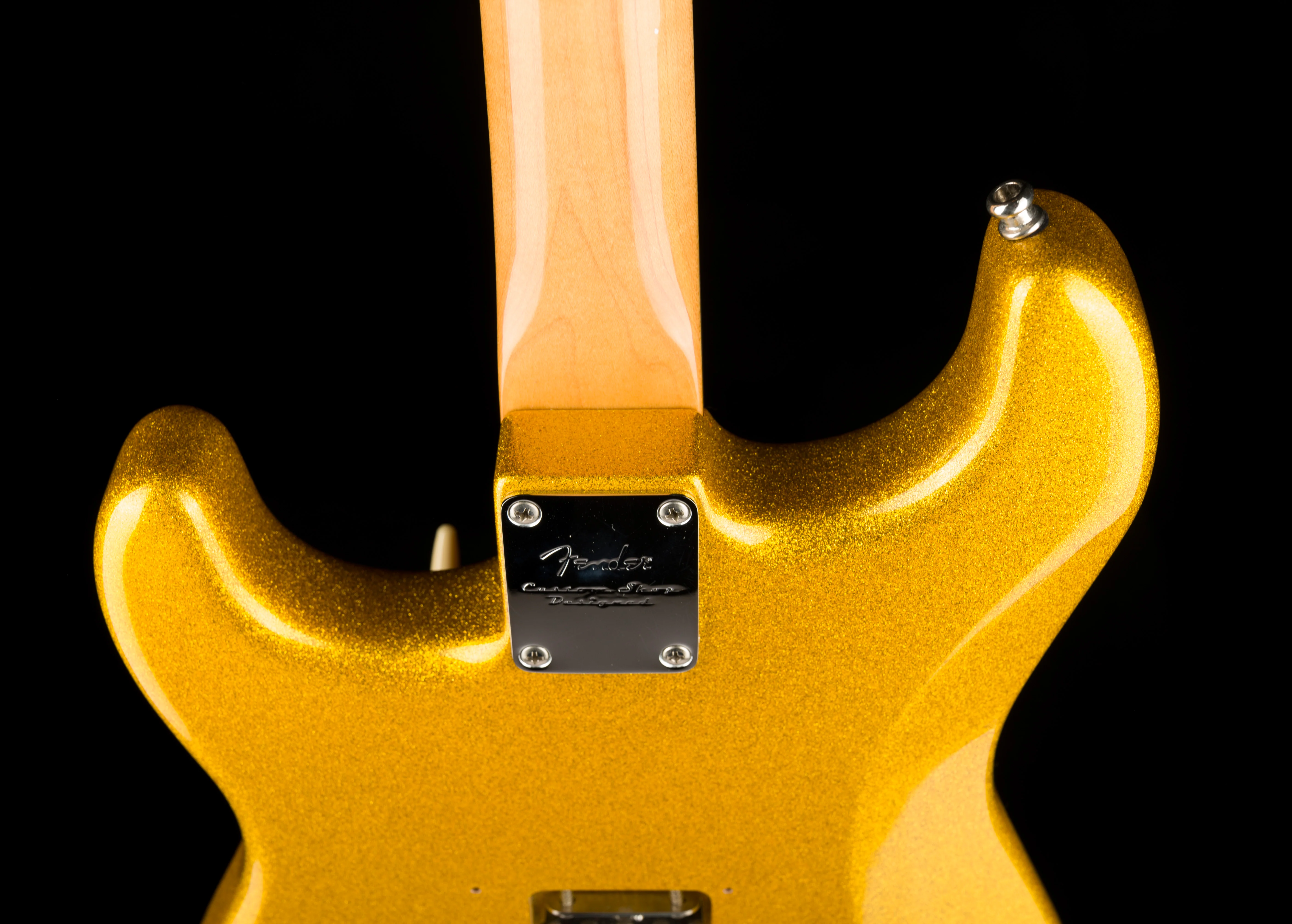 Used Fender Limited Edition Classic Player FSR 60's Stratocaster Vegas Gold with Case - Image 14