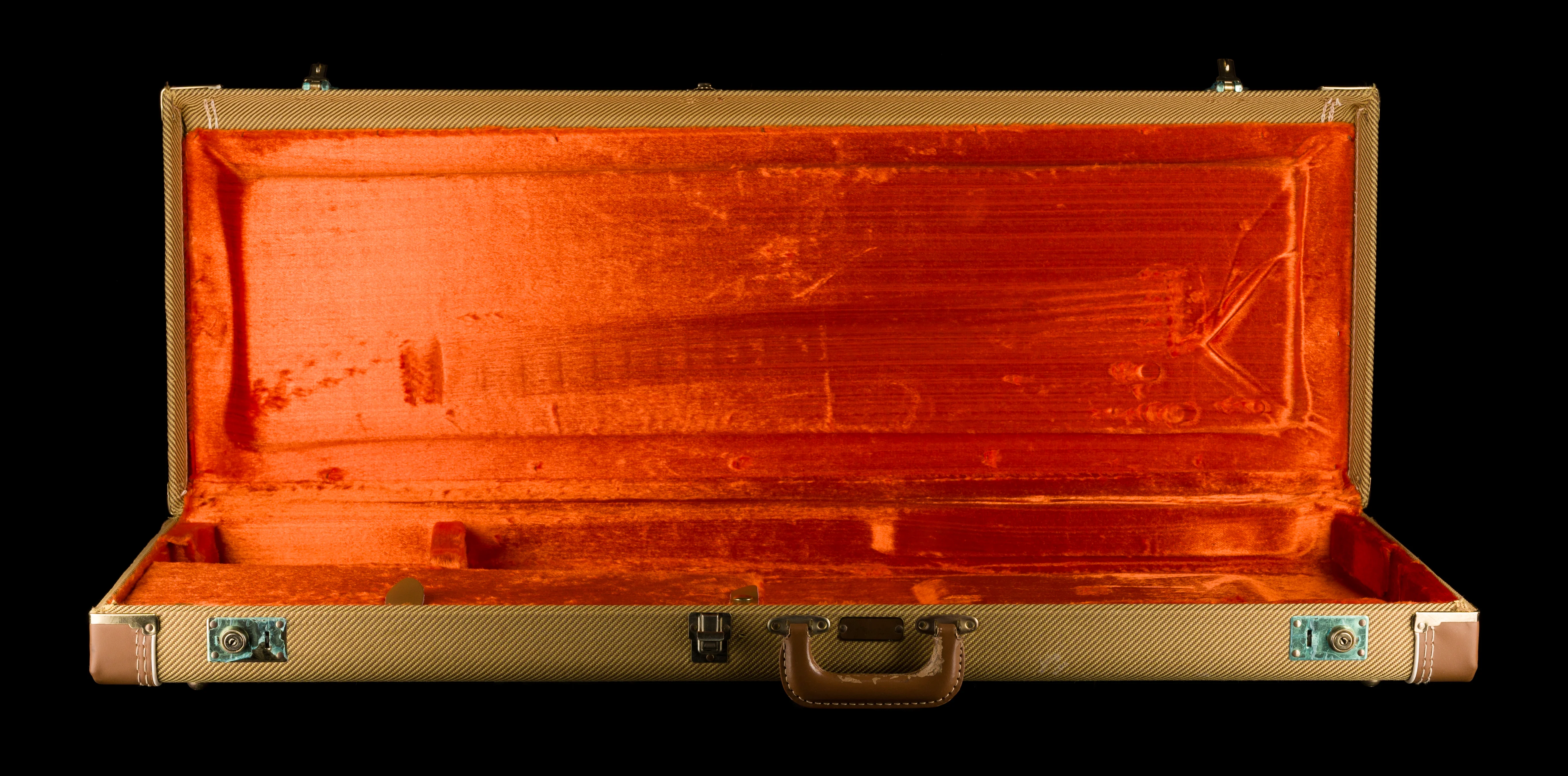 Used Fender Limited Edition Classic Player FSR 60's Stratocaster Vegas Gold with Case - Image 18