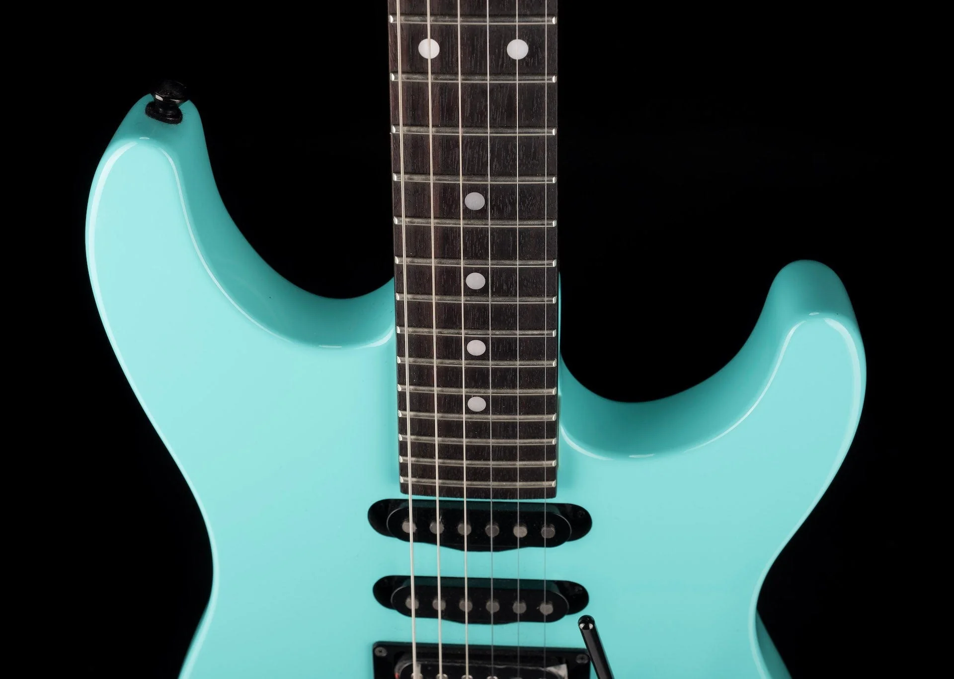 Used Fender Limited Edition HM Strat Rosewood Fingerboard Ice Blue Electric Guitar With Bag - Image 3