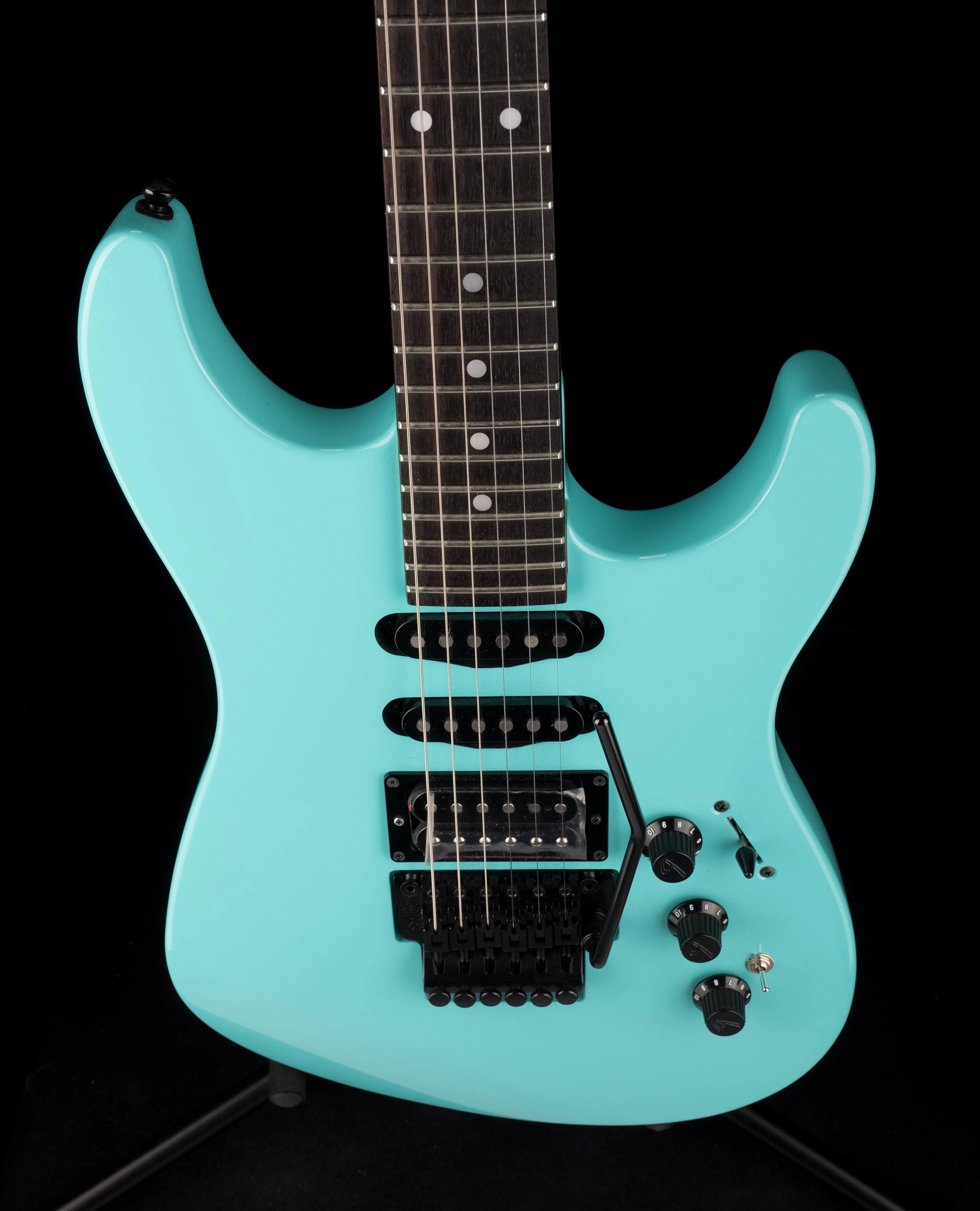 Used Fender Limited Edition HM Strat Rosewood Fingerboard Ice Blue Electric Guitar With Bag - Image 4