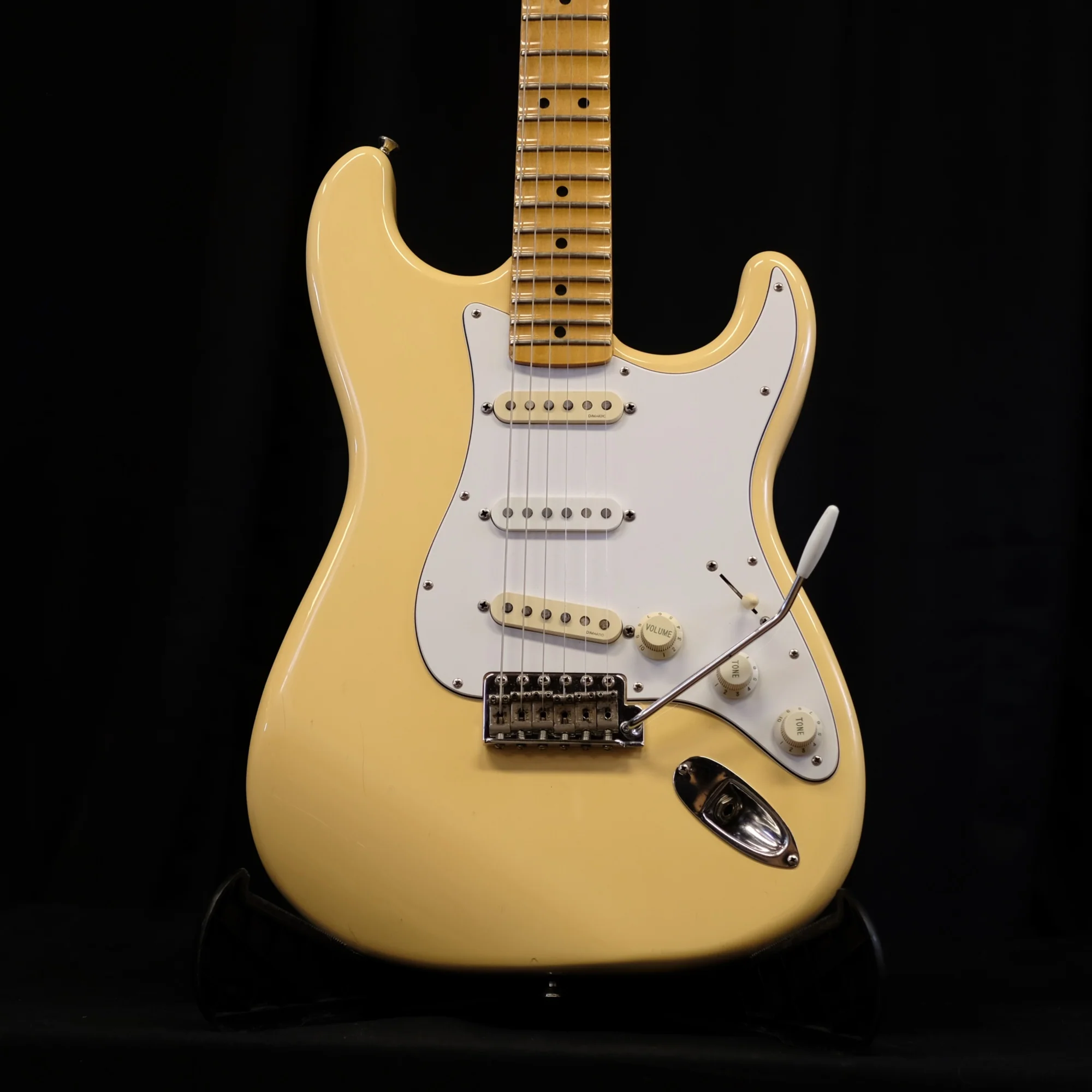 Used '93 Fender Japan Yngwie Malmsteen Signature Maple Neck Stratocaster Vintage White W/ Bag CIJ