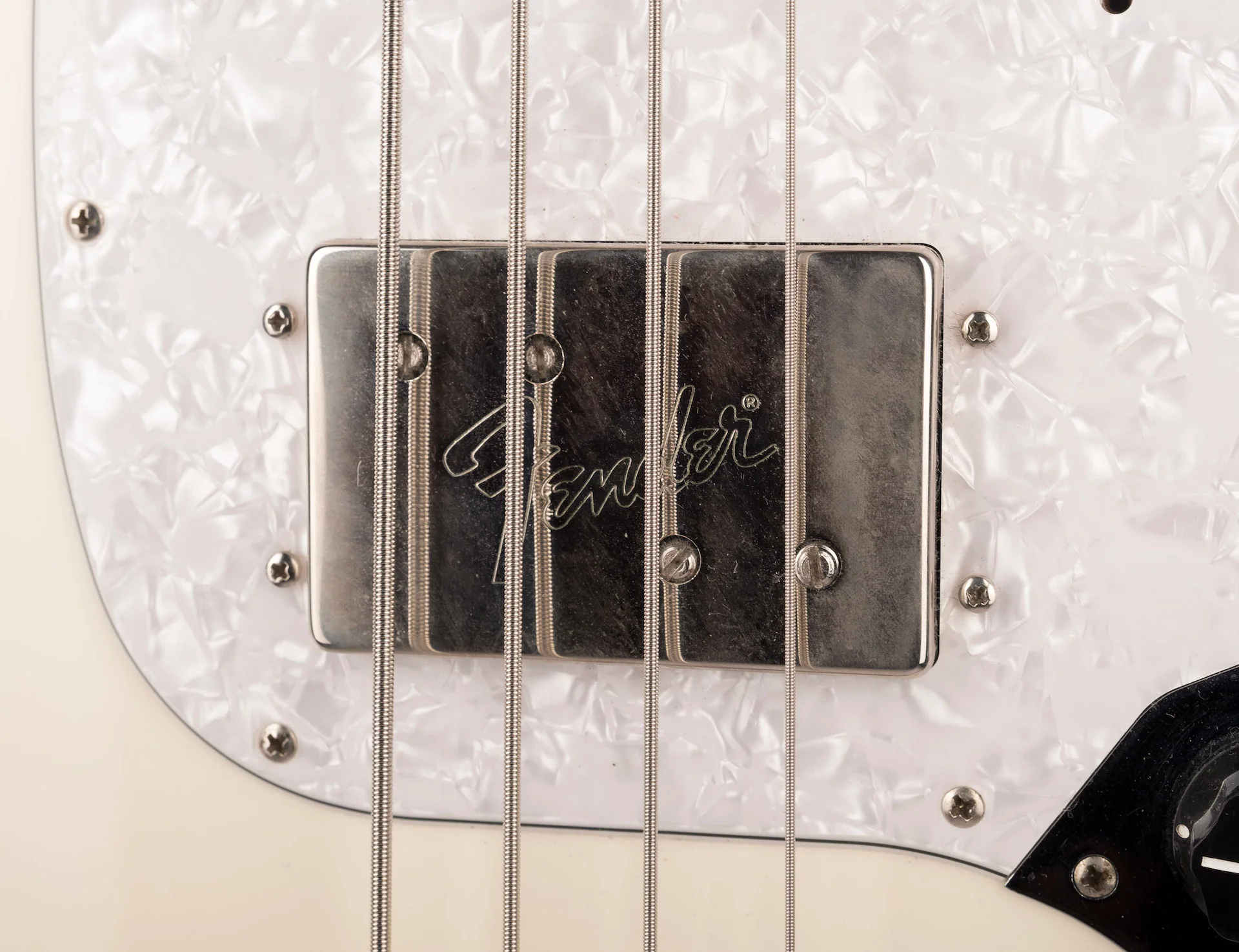 Used Fender Pawn Shop Mustang Bass Olympic White - Image 7