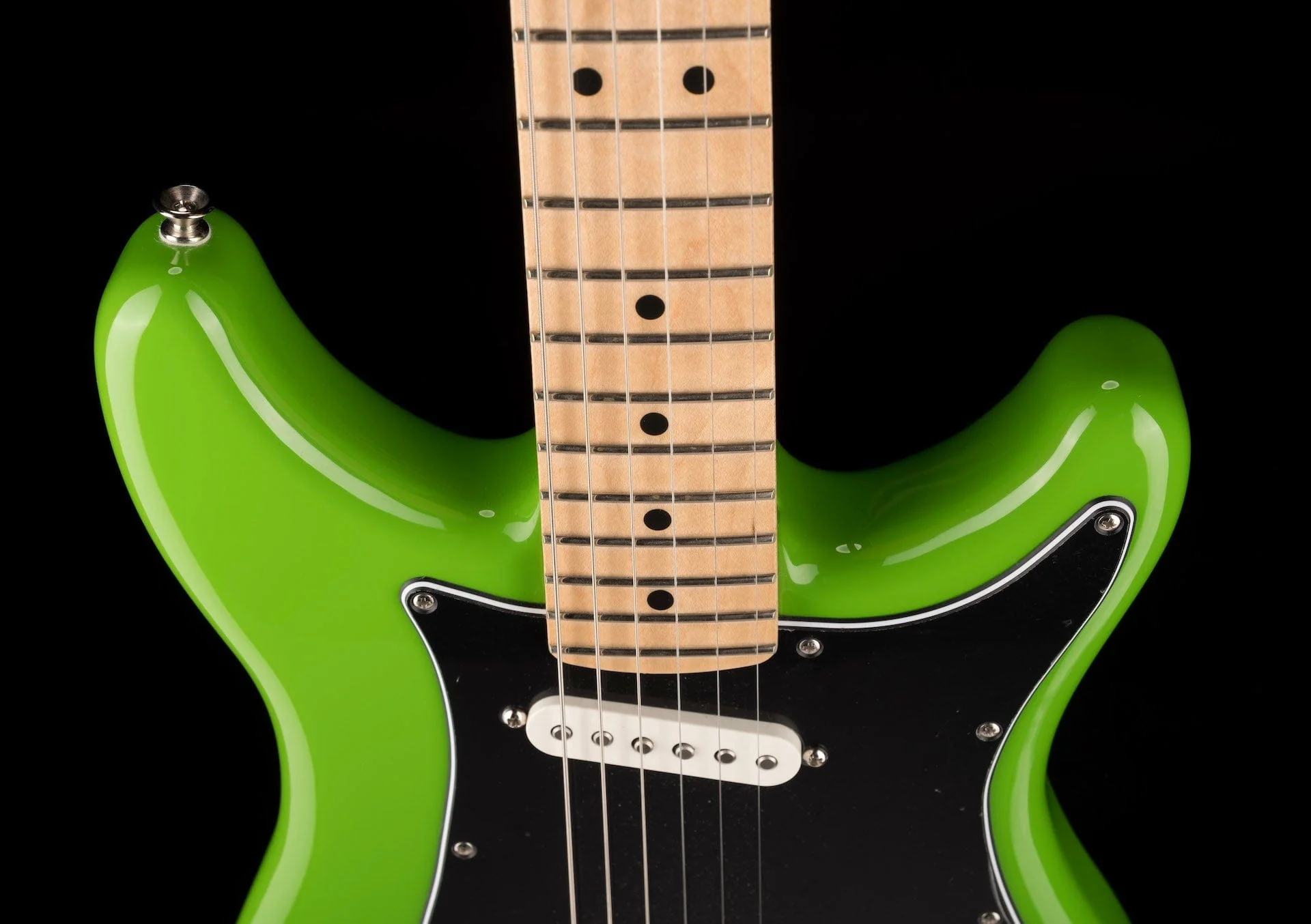 Used Fender Player Lead II Neon Green - Image 3
