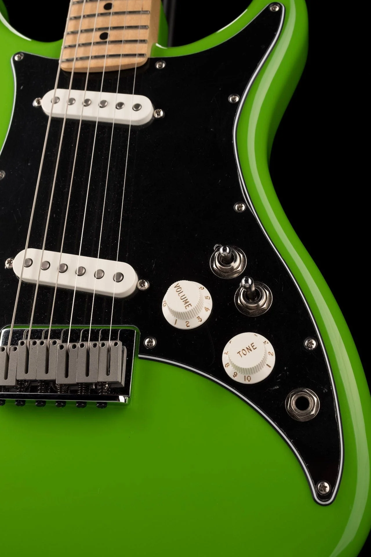 Used Fender Player Lead II Neon Green - Image 8