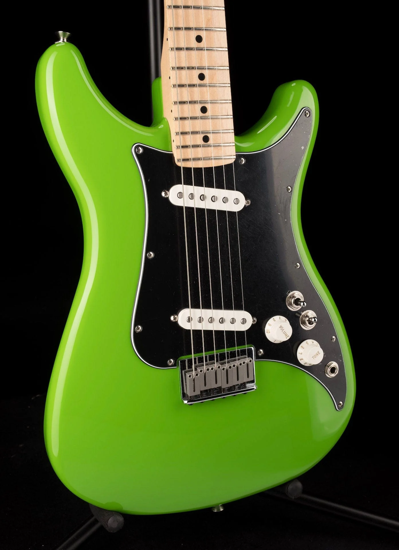 Used Fender Player Lead II Neon Green - Image 9
