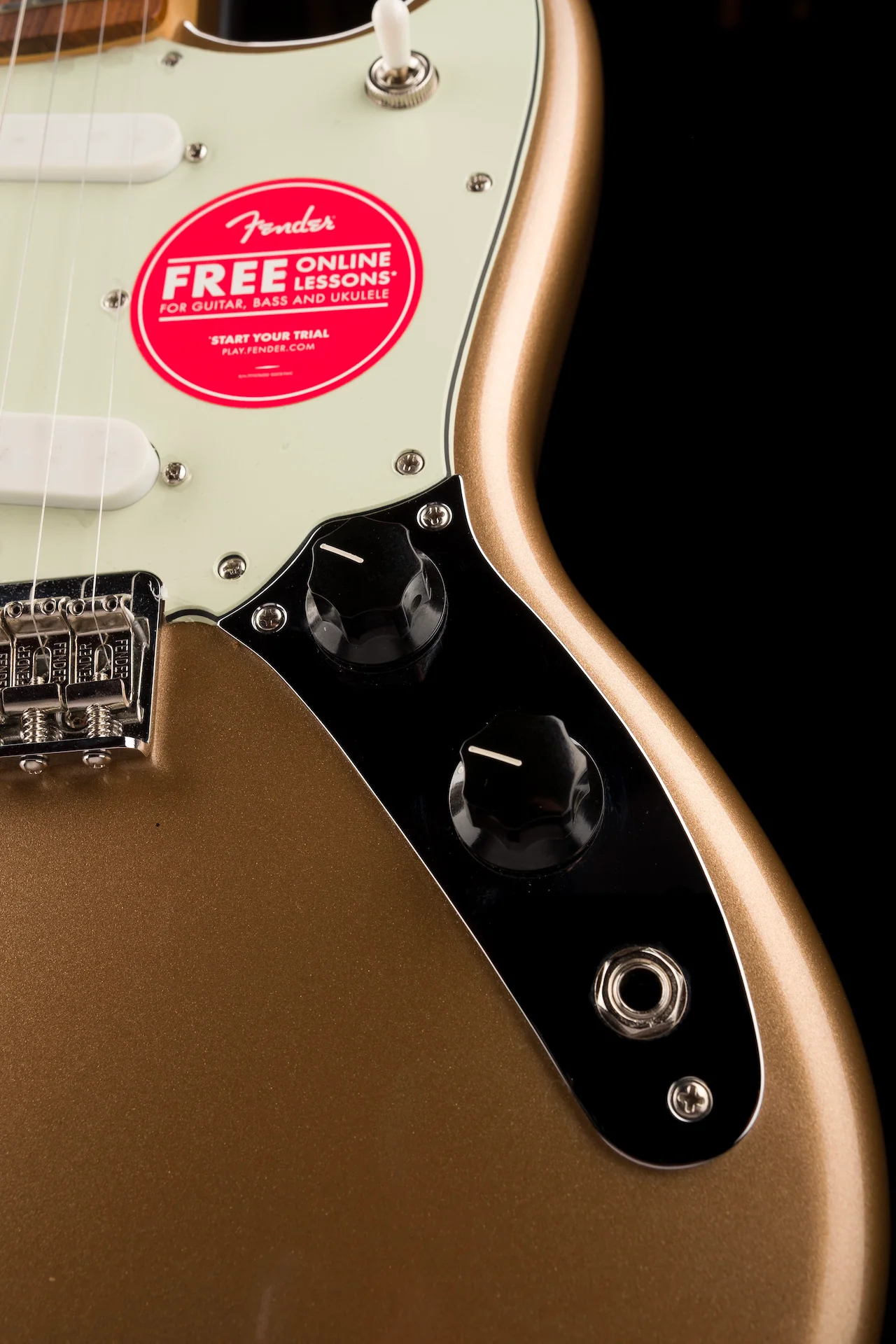 Used Fender Player Mustang Firemist Gold - Image 8