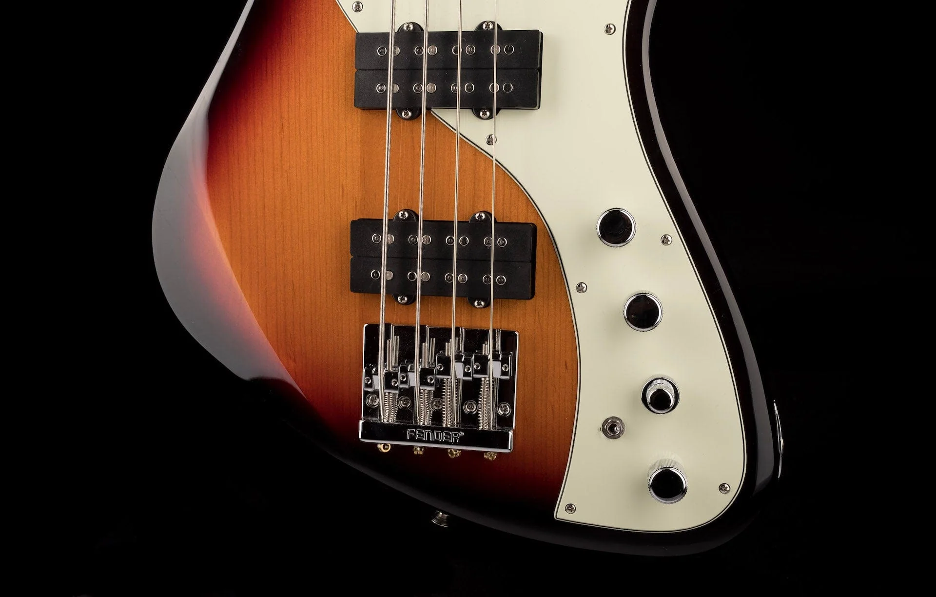 Used 2022 Fender Player Plus Active Meteora Bass 3-Tone Sunburst with Gig Bag - Image 5