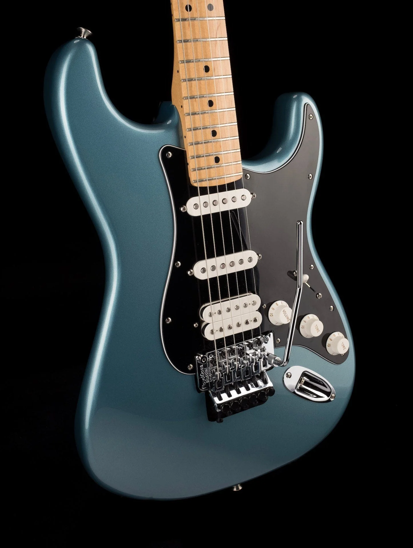 Used 2018 Fender Player Stratocaster with Floyd Rose Tidepool with Gig Bag - Image 10