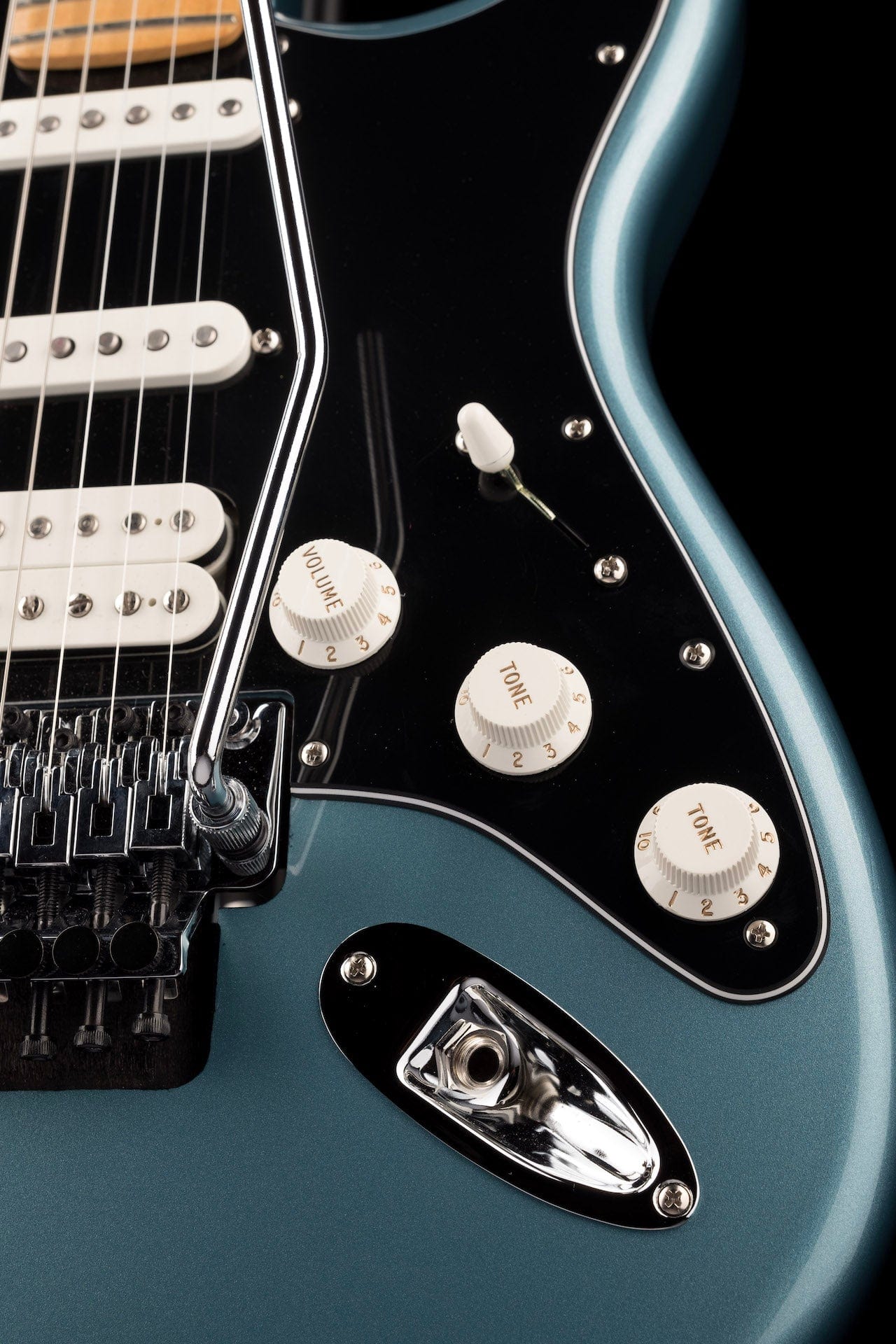 Used 2018 Fender Player Stratocaster with Floyd Rose Tidepool with Gig Bag - Image 8