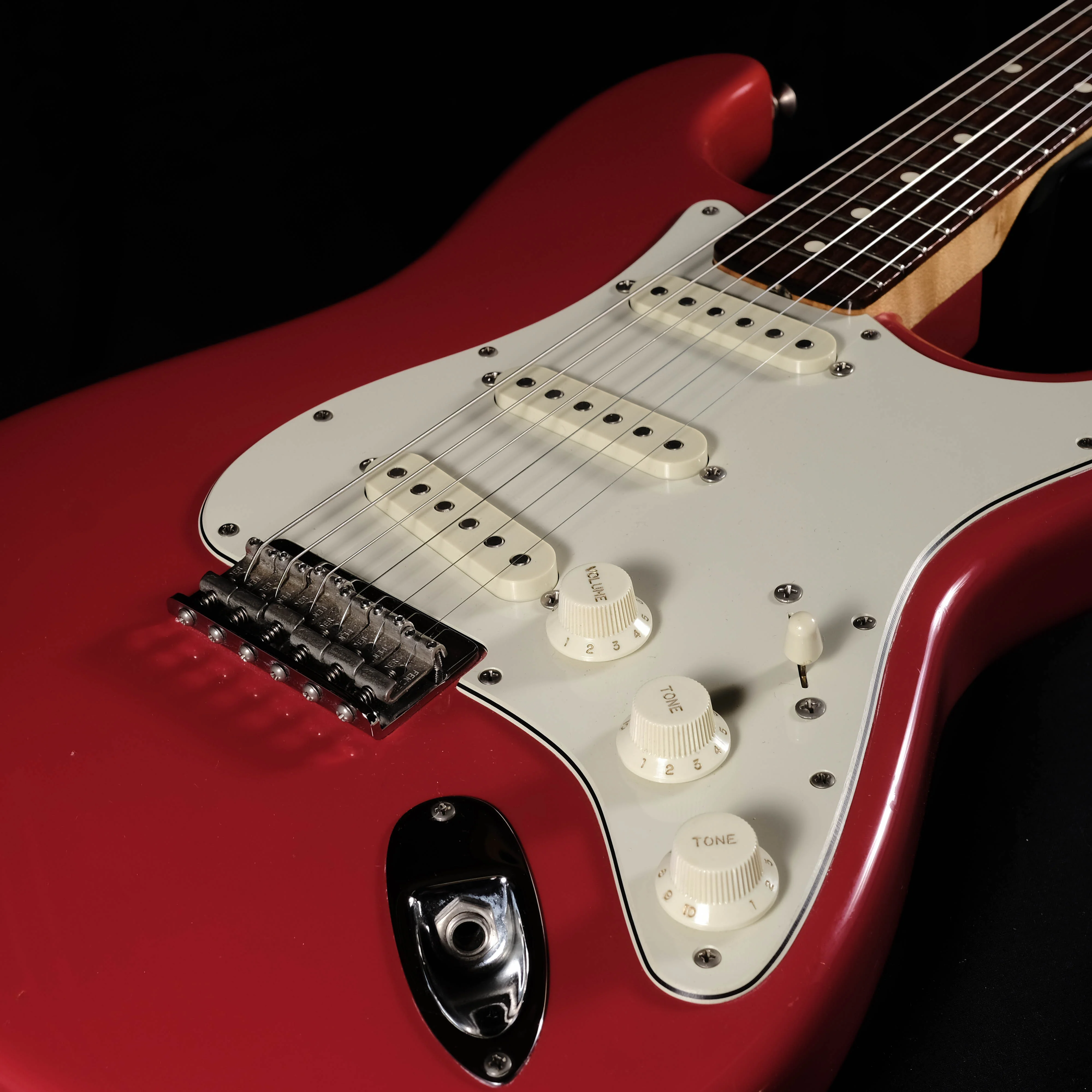 Pre Owned '94 Fender Custom Shop Robert Cray Stratocaster Fiesta Red with OHSC - Image 4