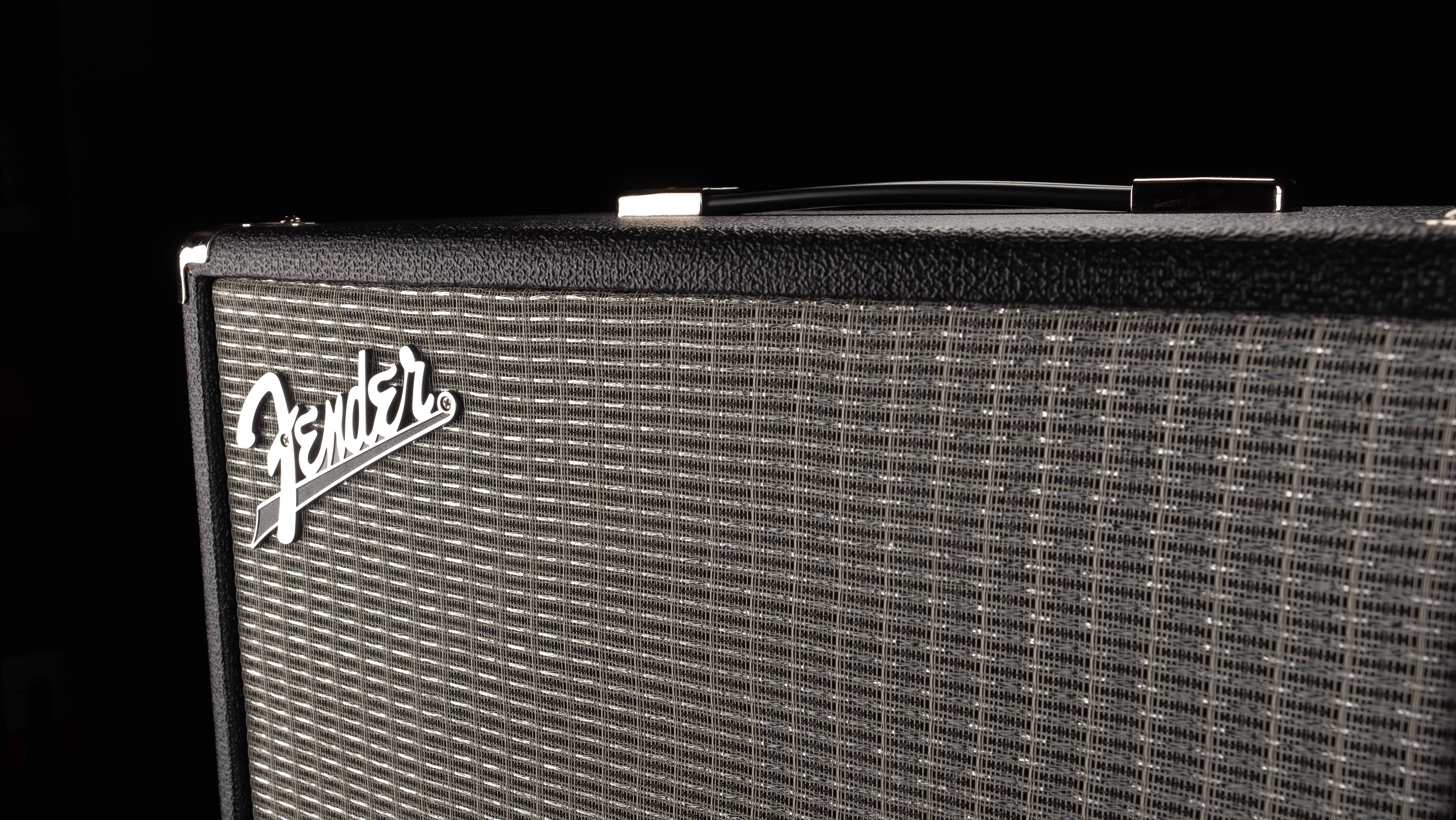 Used Fender Rumble 40 Bass Amp Combo - Image 3