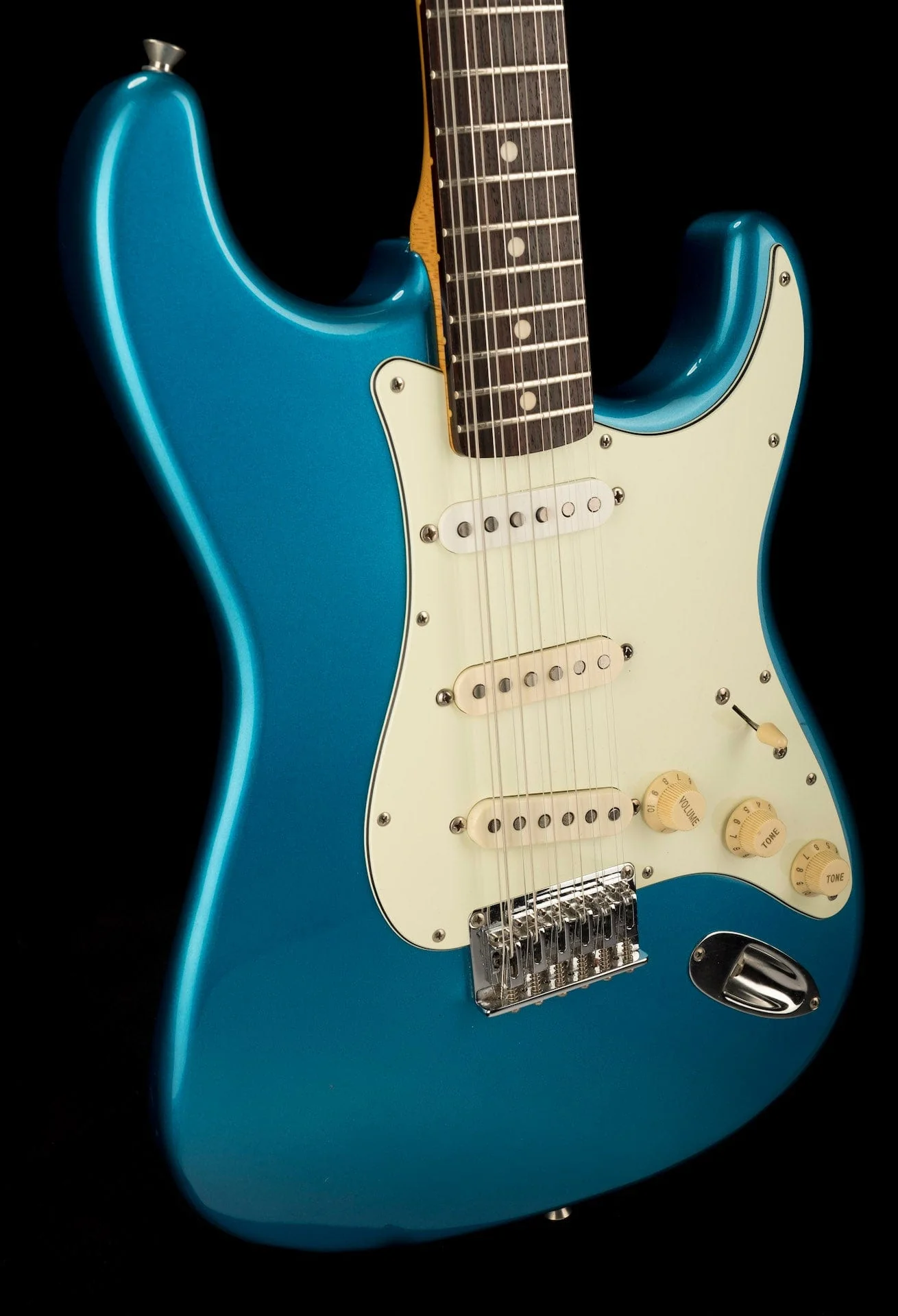 Used Fender Special Edition Strat XII Lake Placid Blue Electric Guitar - Image 10